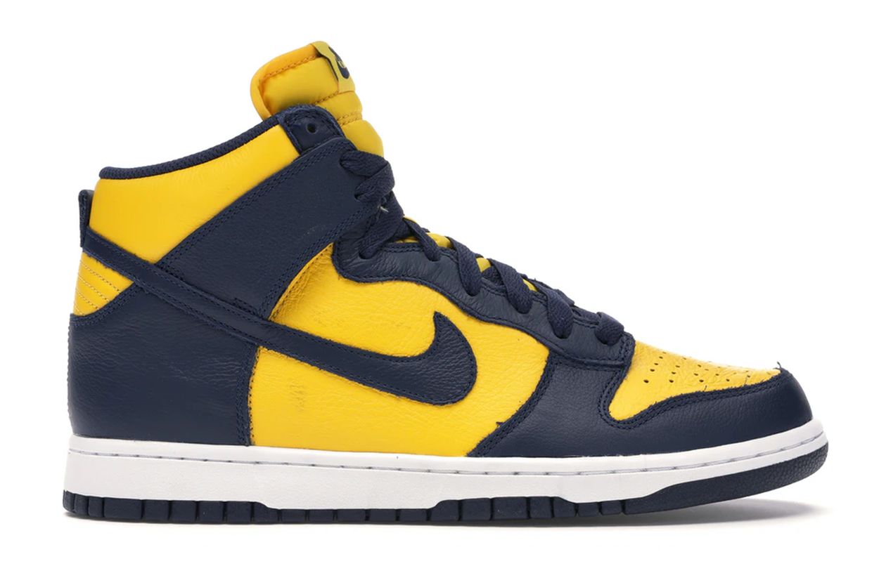 The Nike Dunk silhouettes have resurged in a major way over the last few  years - 400 Pants Date