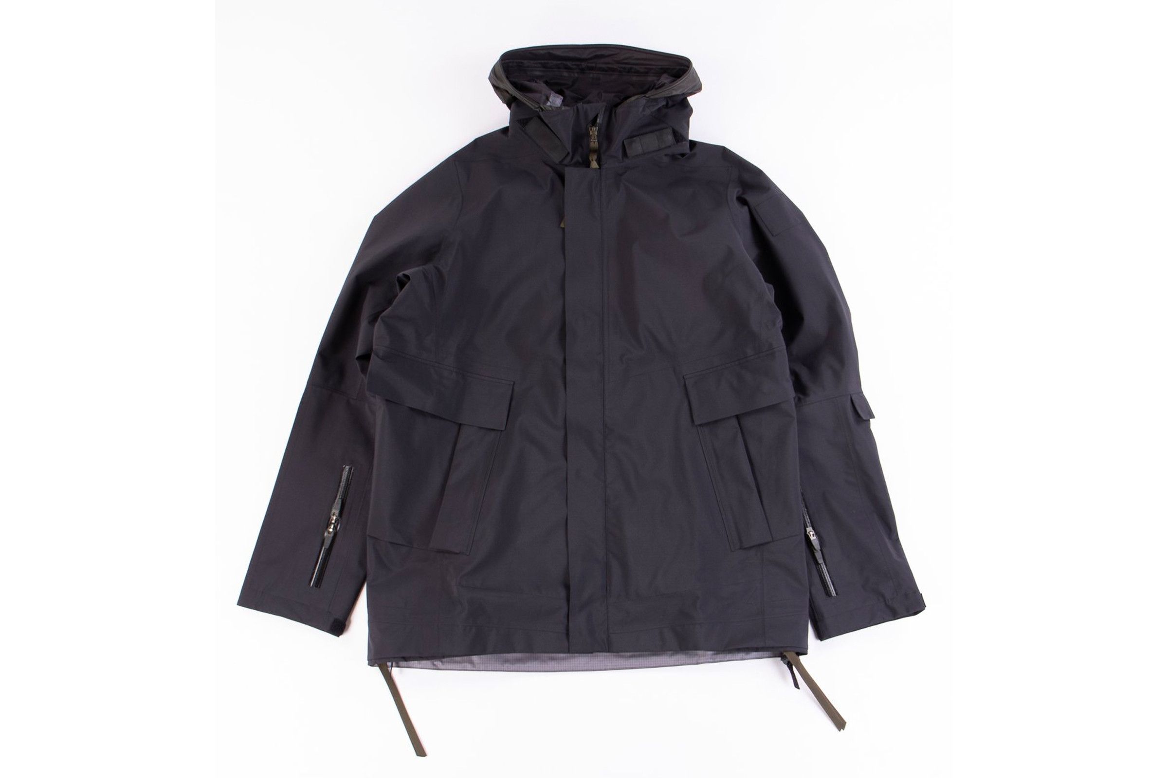 Best hot sale techwear jackets