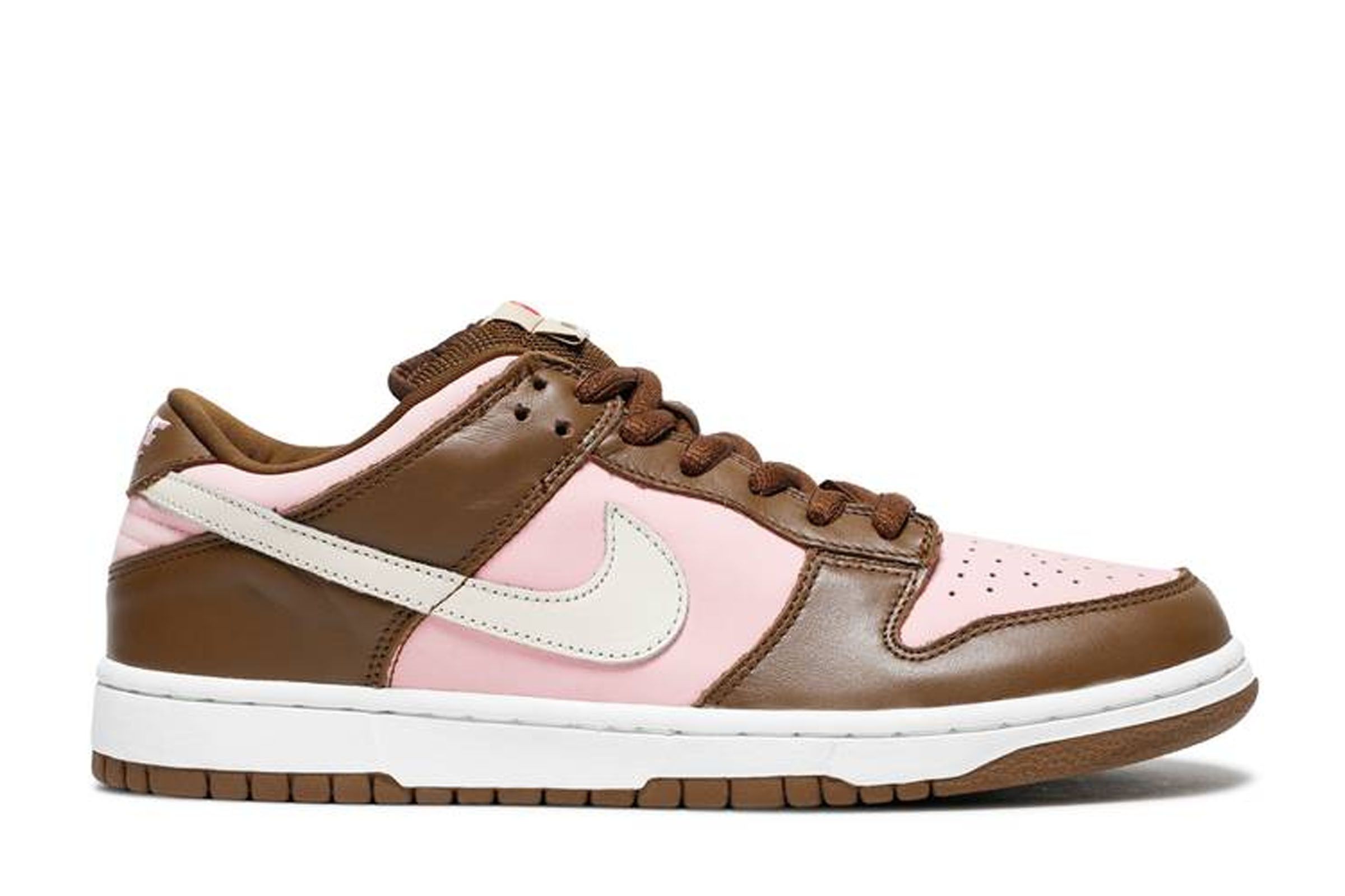 Stussy x Nike SB Dunk “Cherry” (2005)