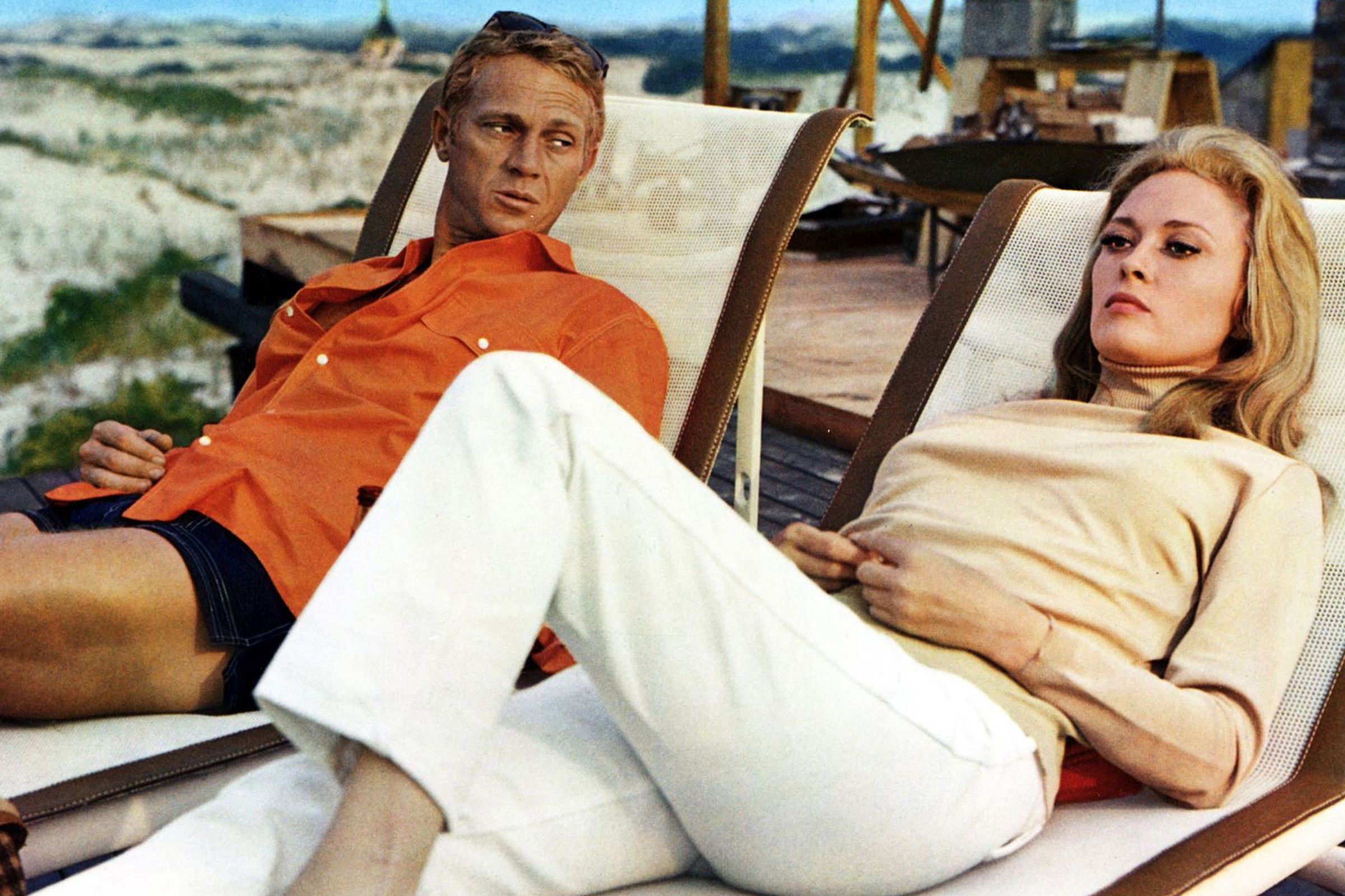 A Tale of Two Affairs: Comparing the Fashion of The Thomas Crown Affair (1968) to The Thomas Crown Affair (1999)