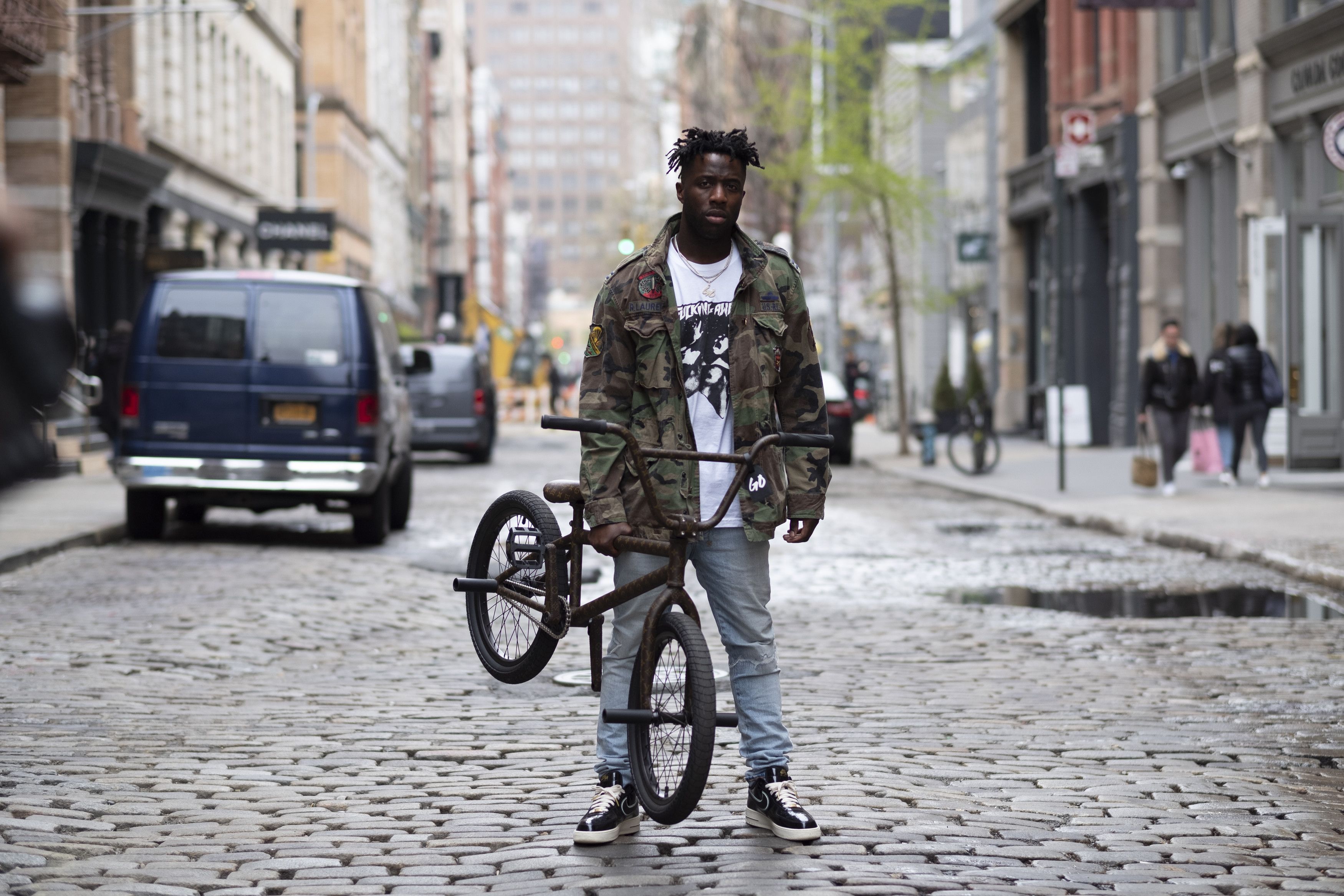 Nigel Sylvester Pays Homage to Louis Vuitton With 218 CAPUCINE (6 Photos)