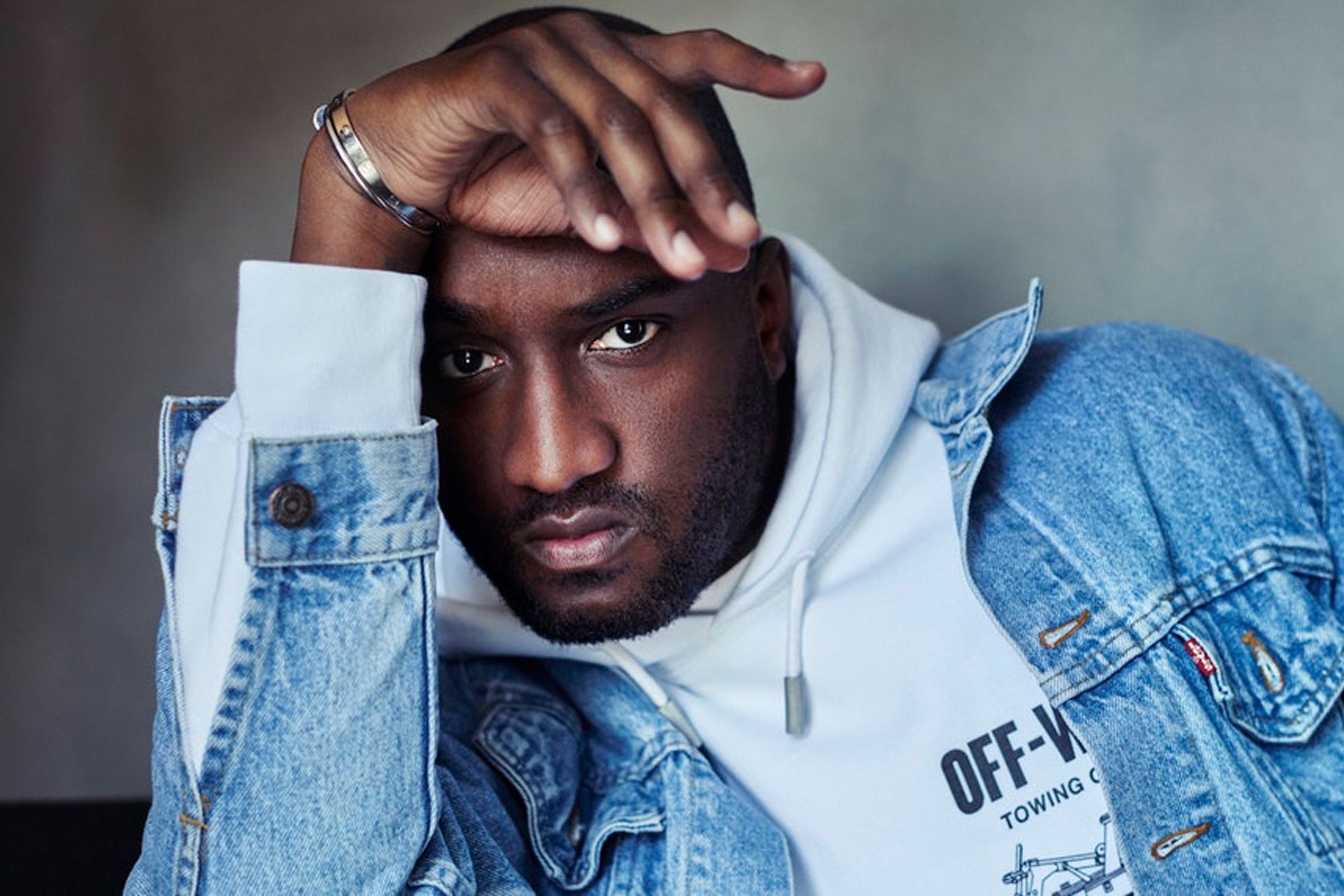 OFF-WHITE c/o Virgil Abloh: introduction - SERIE NOIRE