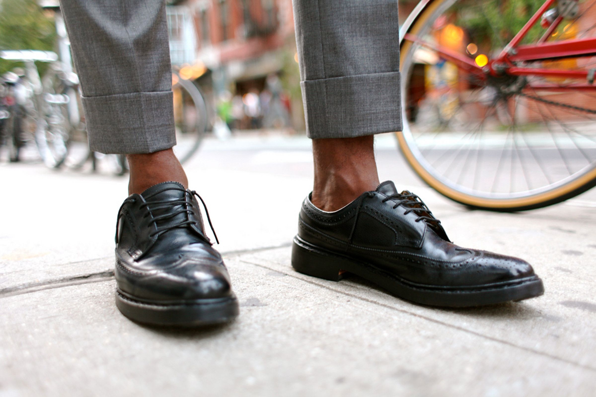 How To Wear Borgues & Wingtips - Modern Men's Guide