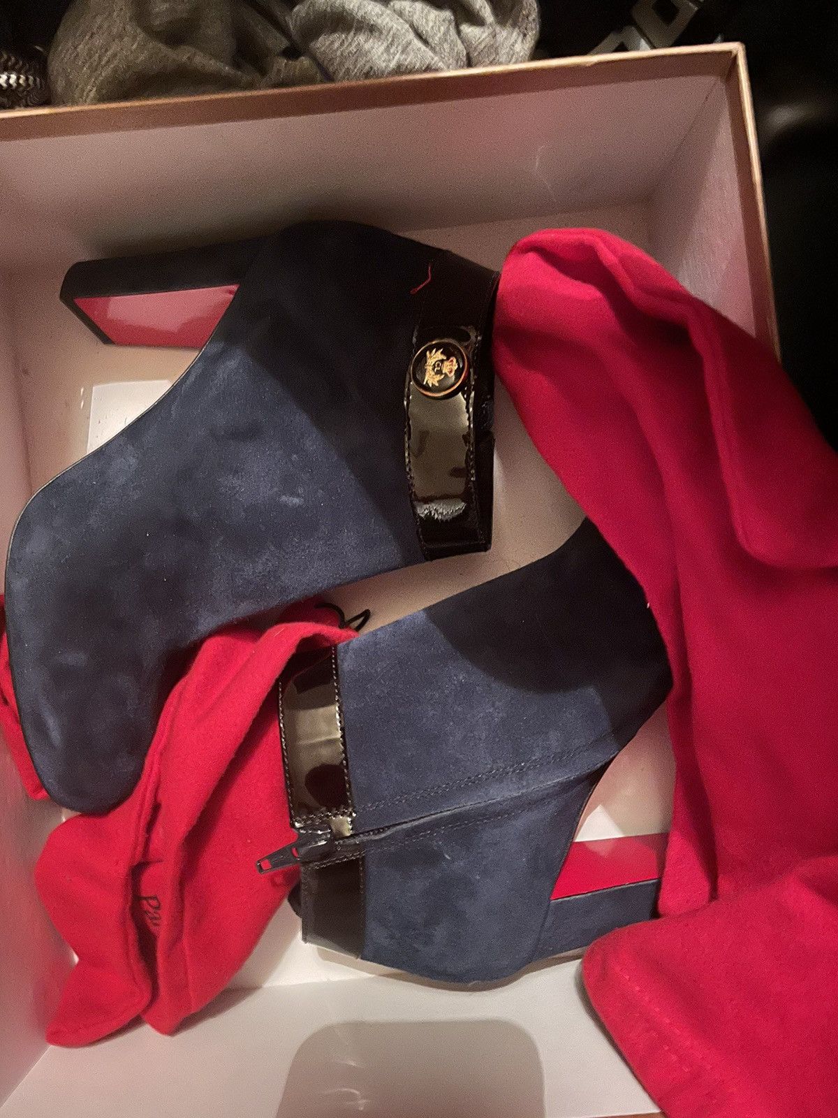 Christian Louboutin CL BOOT(heel) - 85 VV/PATENT Size US 9 / IT 39 - 6 Thumbnail