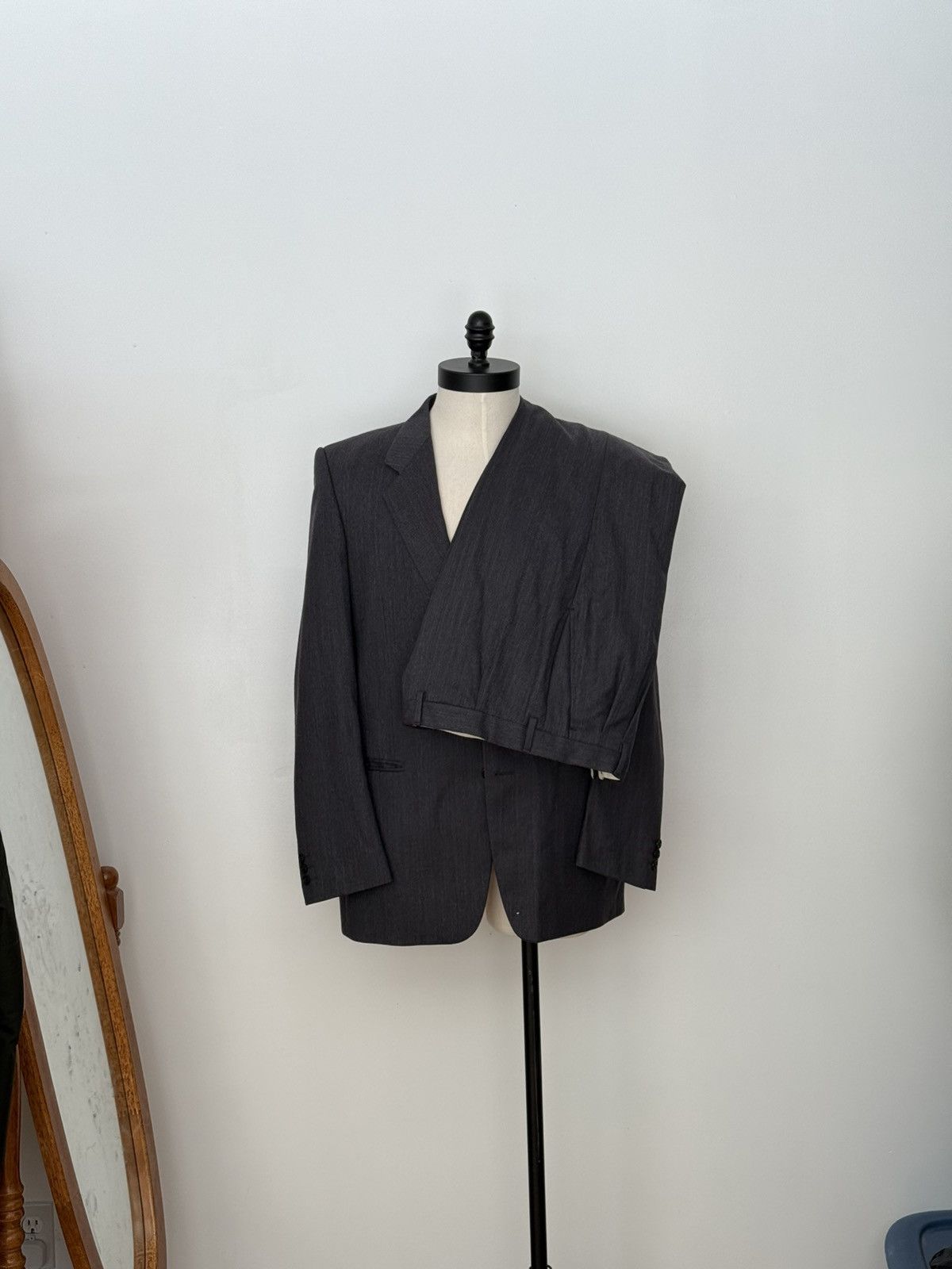 Vintage Nino Cerruti vintage Charcoal Suit with fine brown stripe Size 42R - 1 Thumbnail