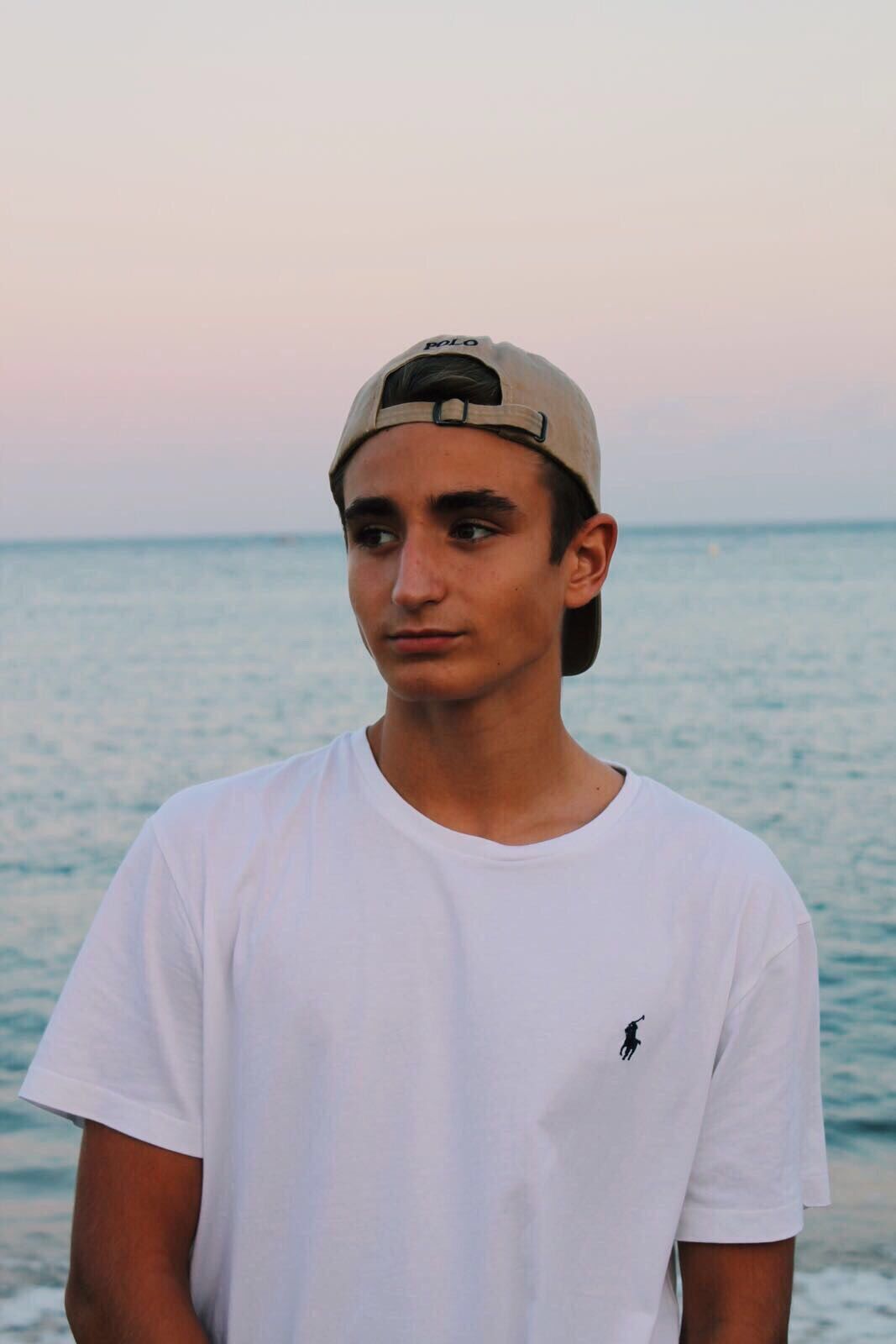 Grailed profile picture for @gangbang
