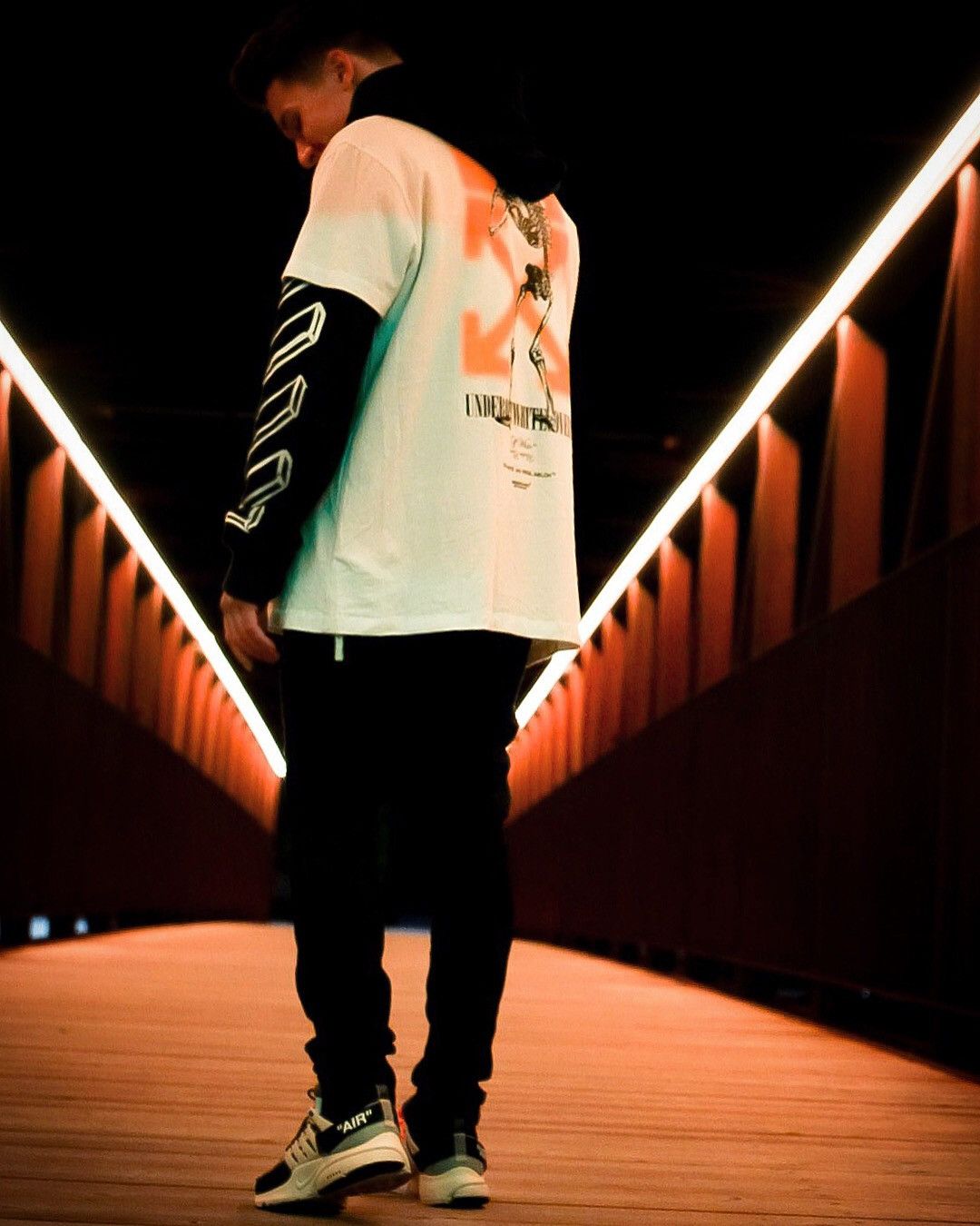 Off-White × Undercover *RARE* Off-White Undercover Skeleton Off-White × Undercover *RARE* Off-White Undercover Skeleton