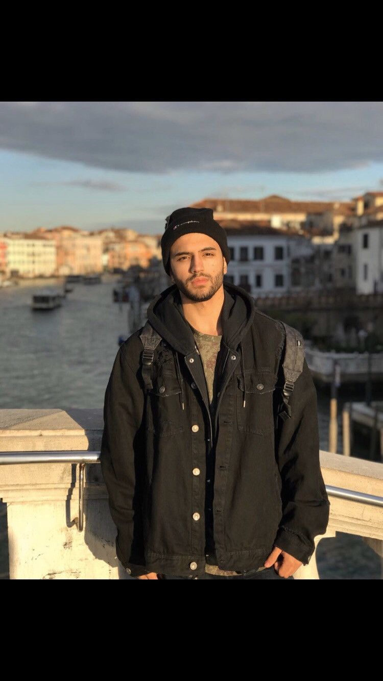 Grailed profile picture for @Oliveira