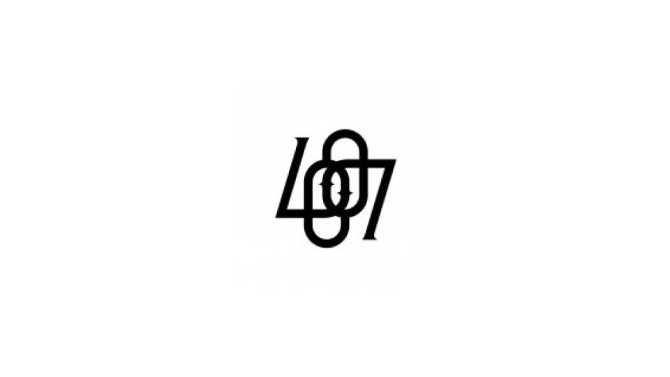 LOW CLASSIC Women's Clothing