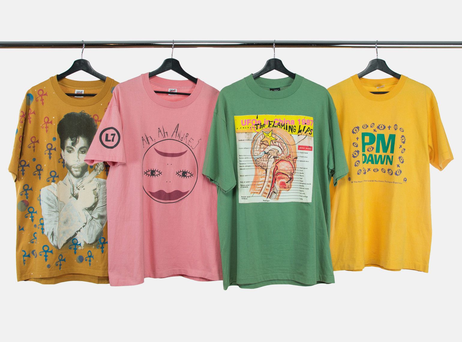 Selling Fast: Vintage T-Shirts Collection |
