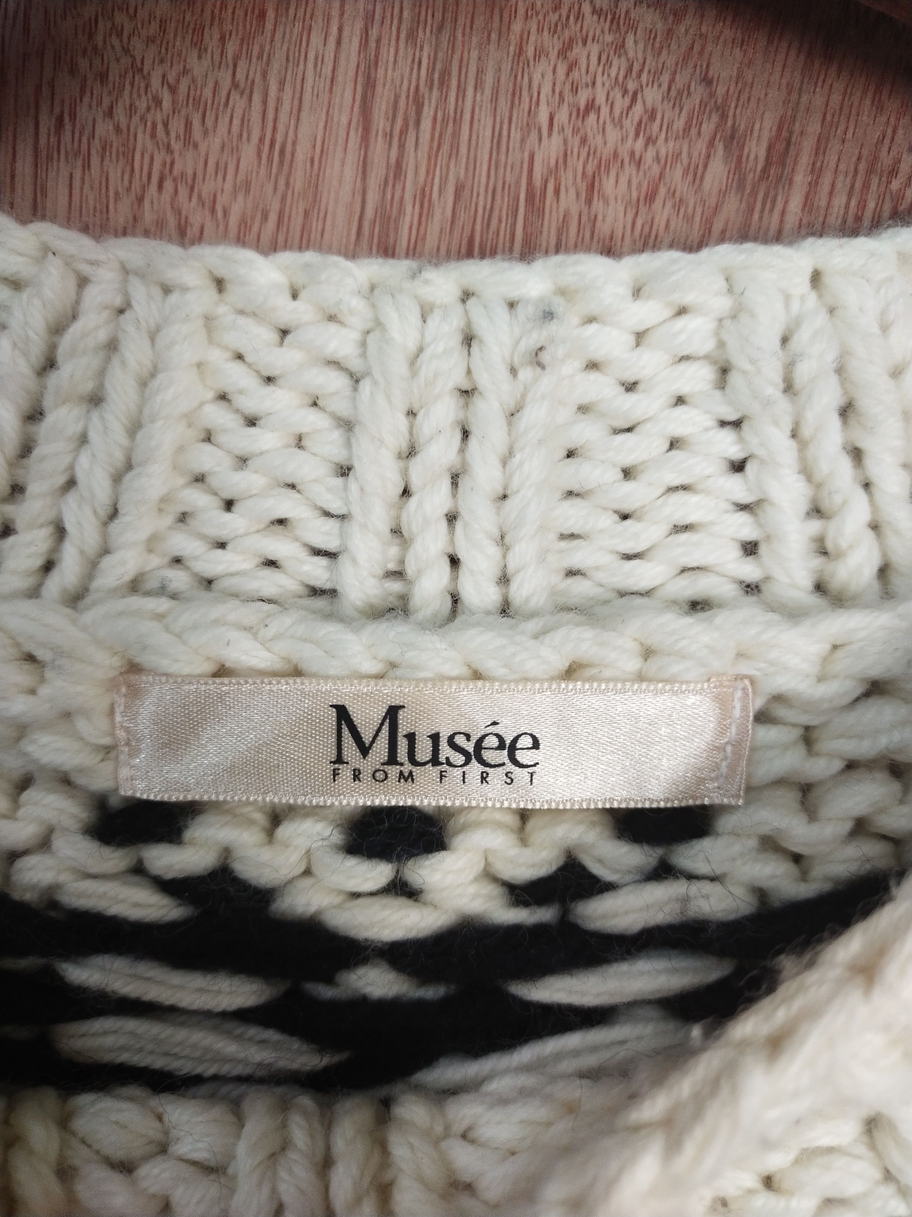 Vintage Musee white art sweatshirt knitwear #H280 Size US M / EU 48-50 / 2 - 5 Thumbnail