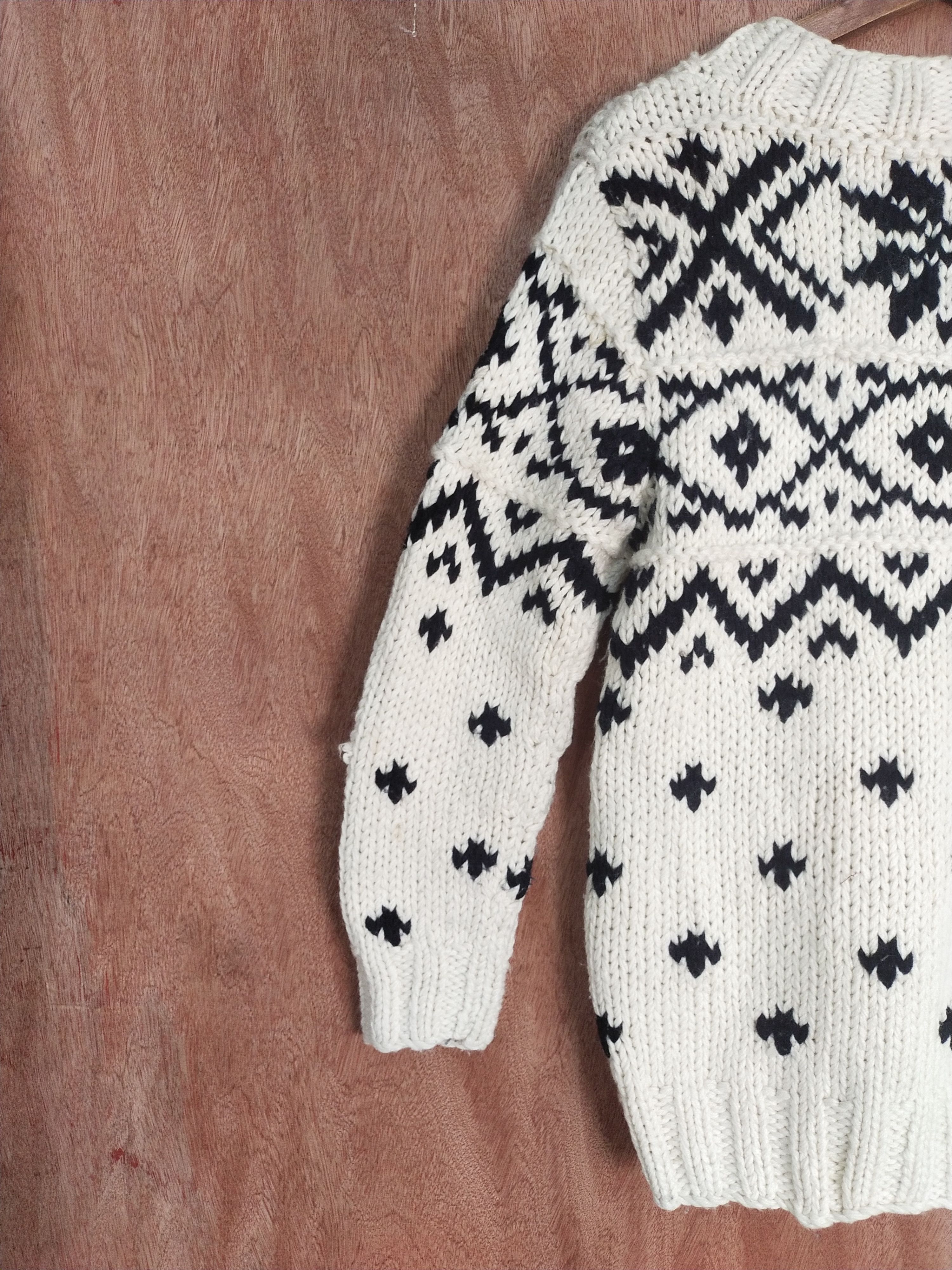Vintage Musee white art sweatshirt knitwear #H280 Size US M / EU 48-50 / 2 - 9 Thumbnail