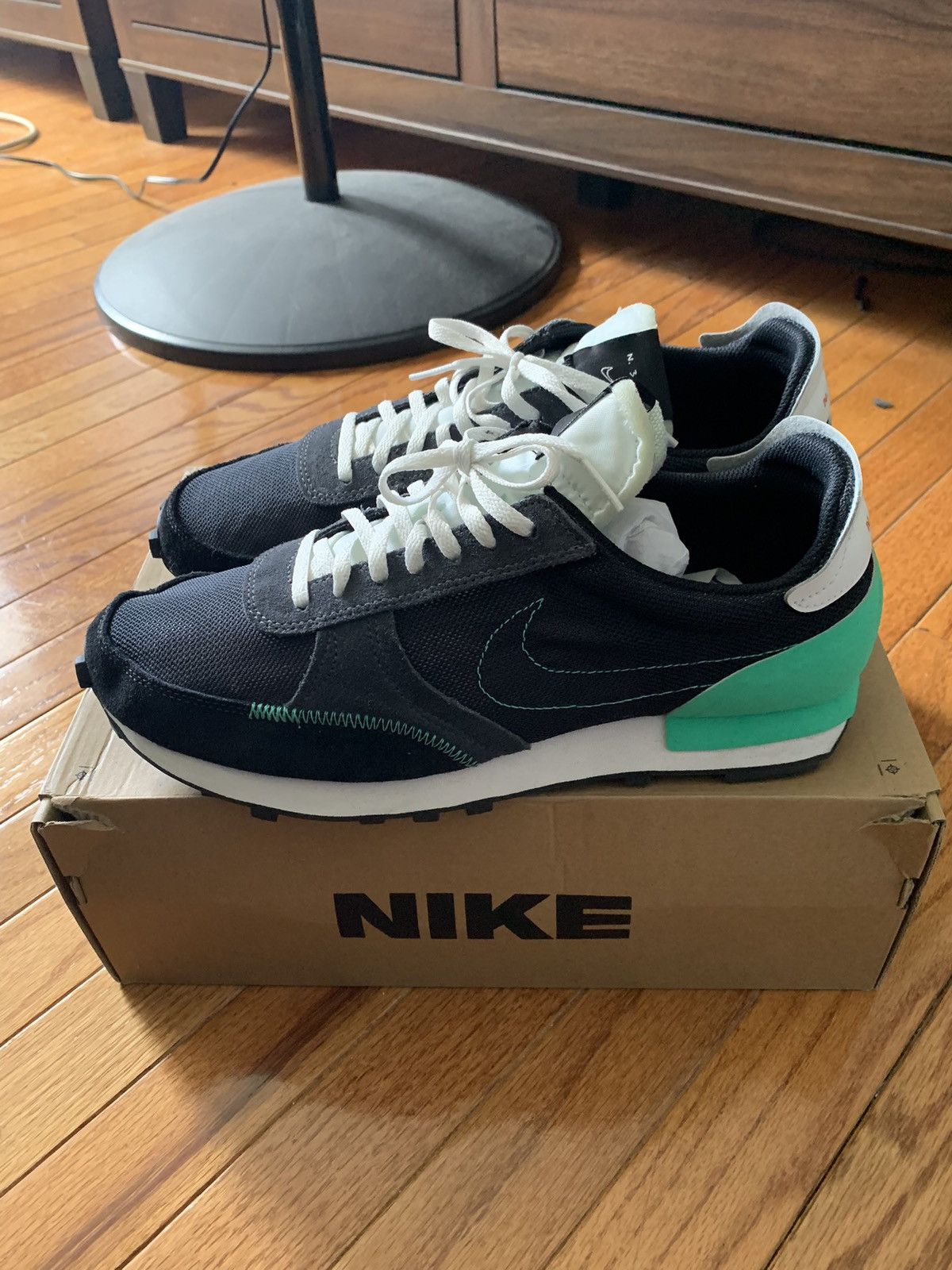 Nike Nike DBreak - Type Size US 11.5 / EU 44-45 - 2 Thumbnail