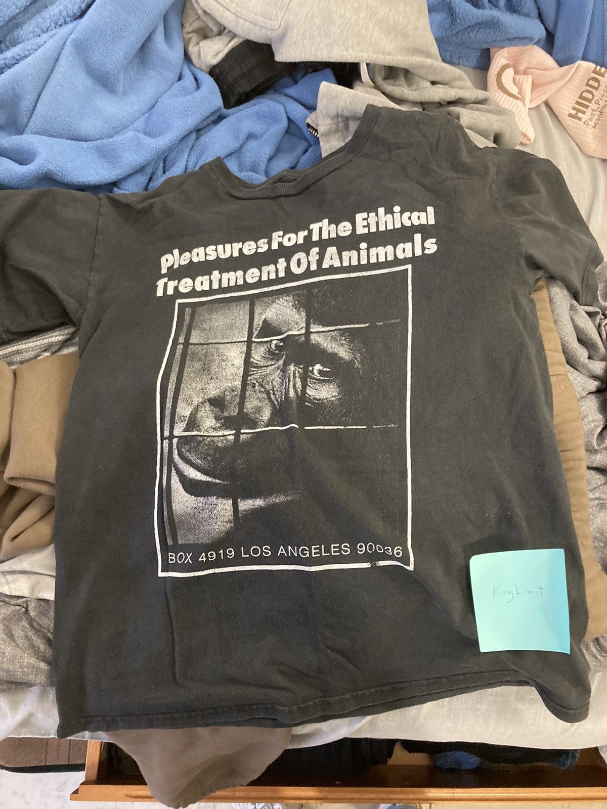 Pleasures Pleasures Endangered Animals Tee Size US S / EU 44-46 / 1 - 1 Thumbnail