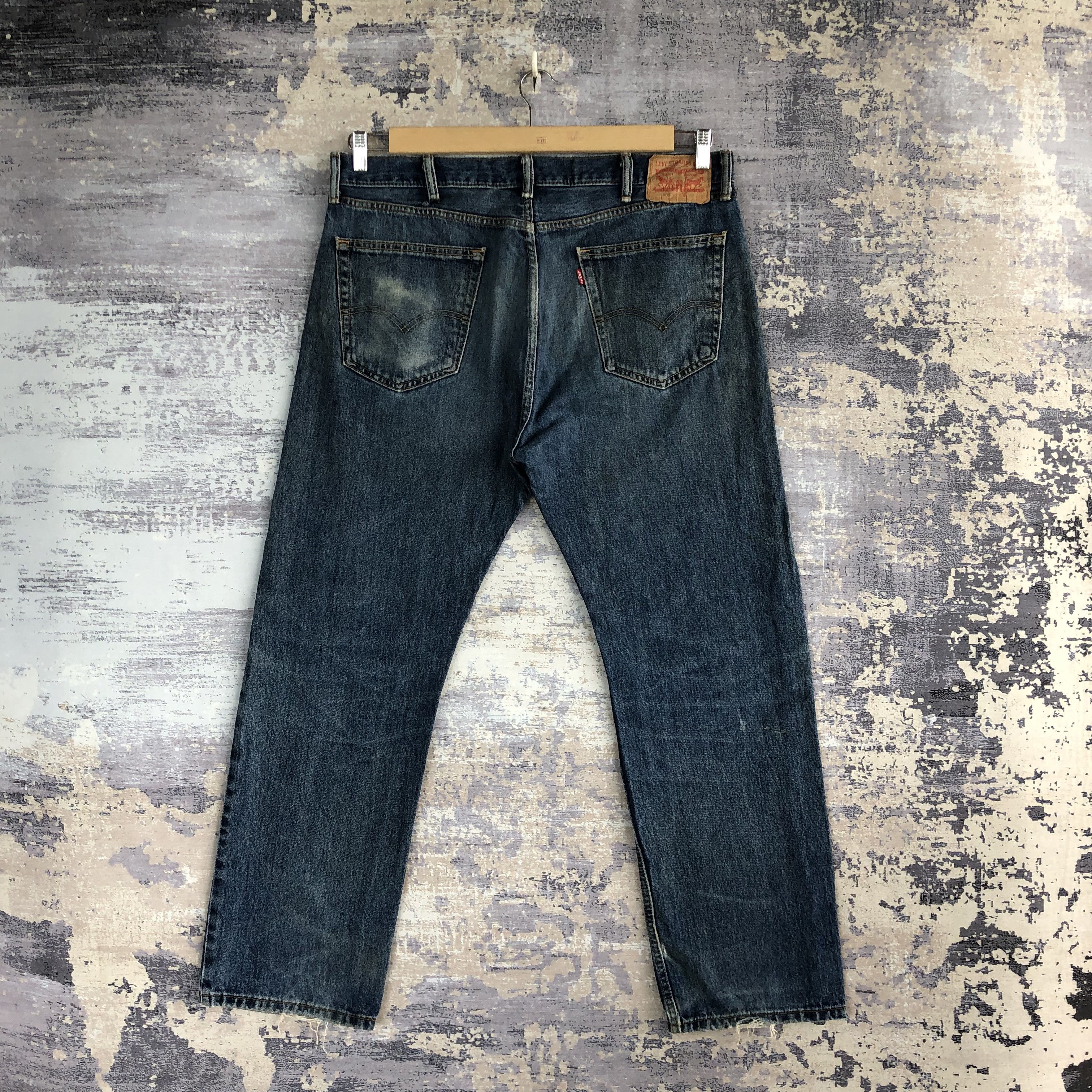 Levi's Vintage Levis Distressed Jeans Levi's 505 Stonewash Denim Size US 40 / EU 56 - 2 Thumbnail