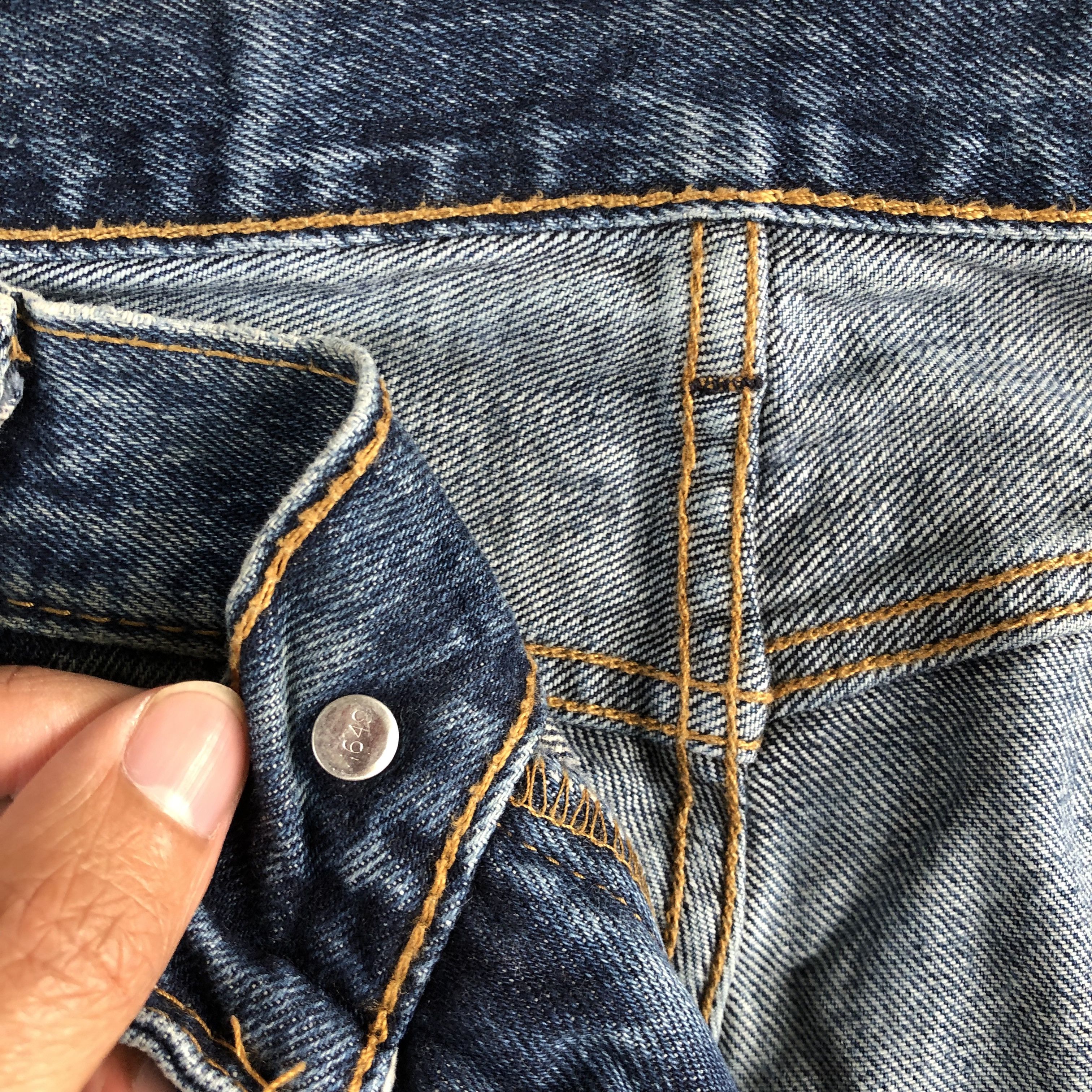 Levi's Vintage Levis Distressed Jeans Levi's 505 Stonewash Denim Size US 40 / EU 56 - 7 Thumbnail