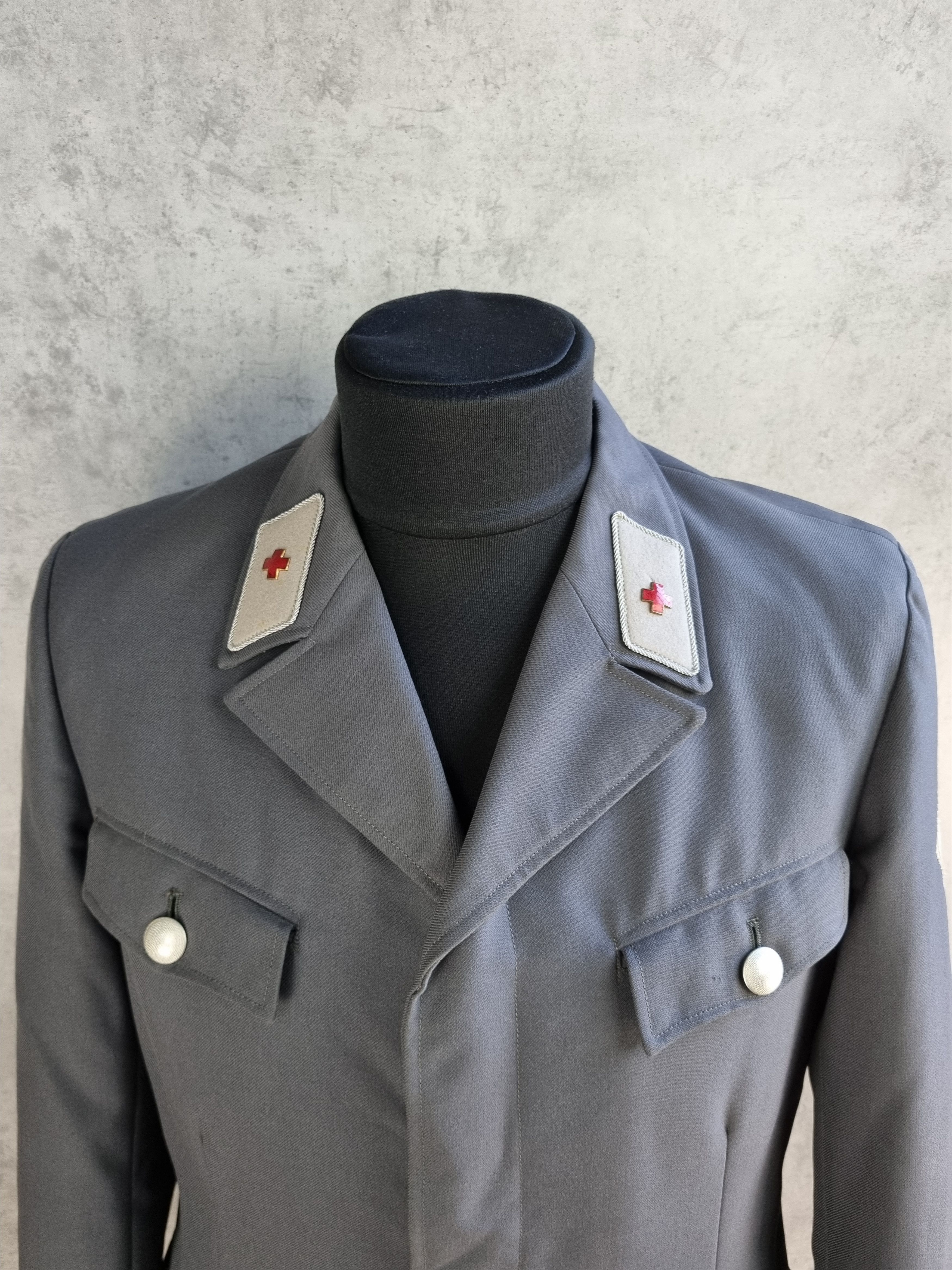 Other Vintage German Army Medical Uniform Officer Jacket Size US M / EU 48-50 / 2 - 6 Thumbnail