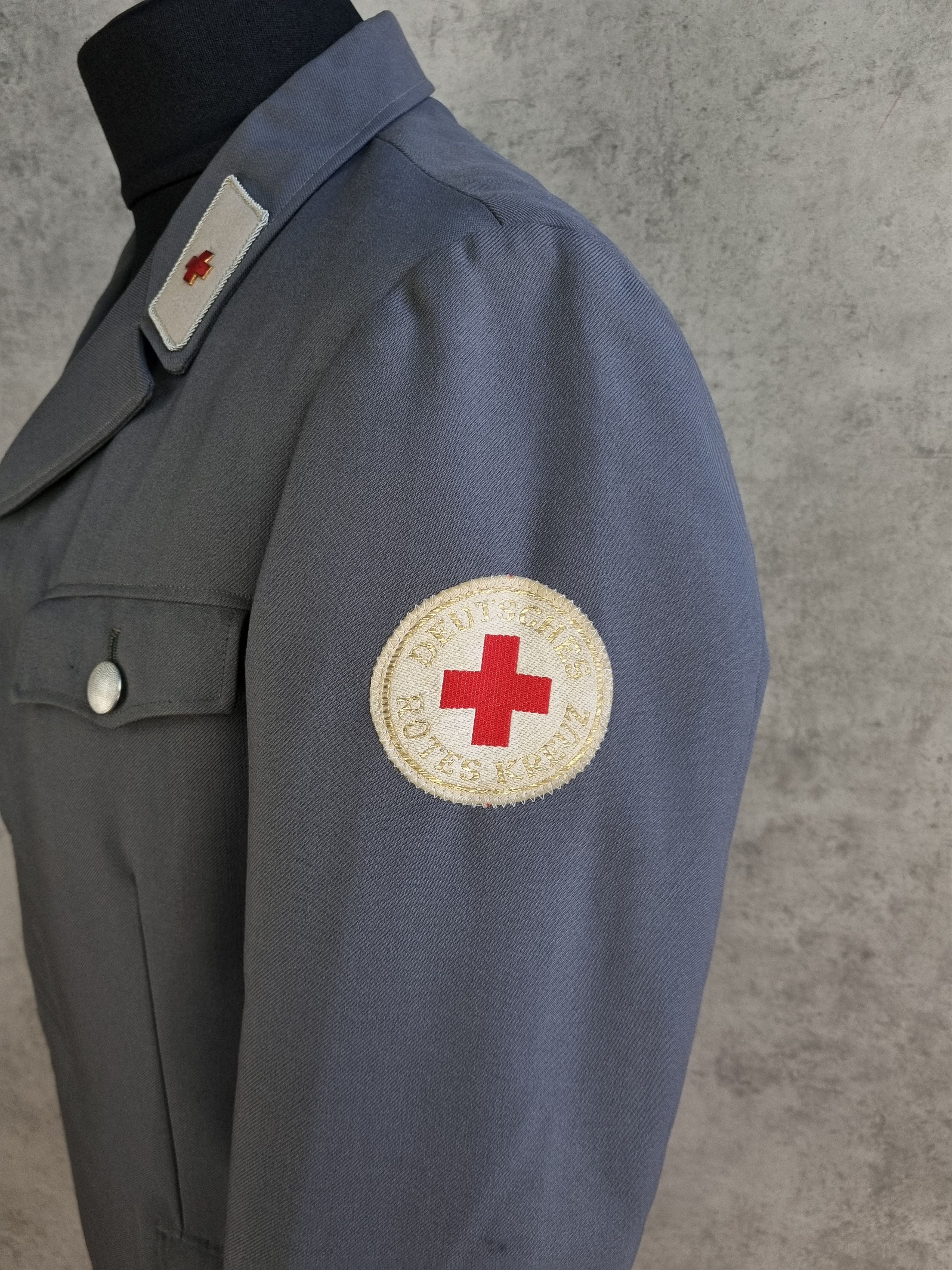 Other Vintage German Army Medical Uniform Officer Jacket Size US M / EU 48-50 / 2 - 12 Thumbnail