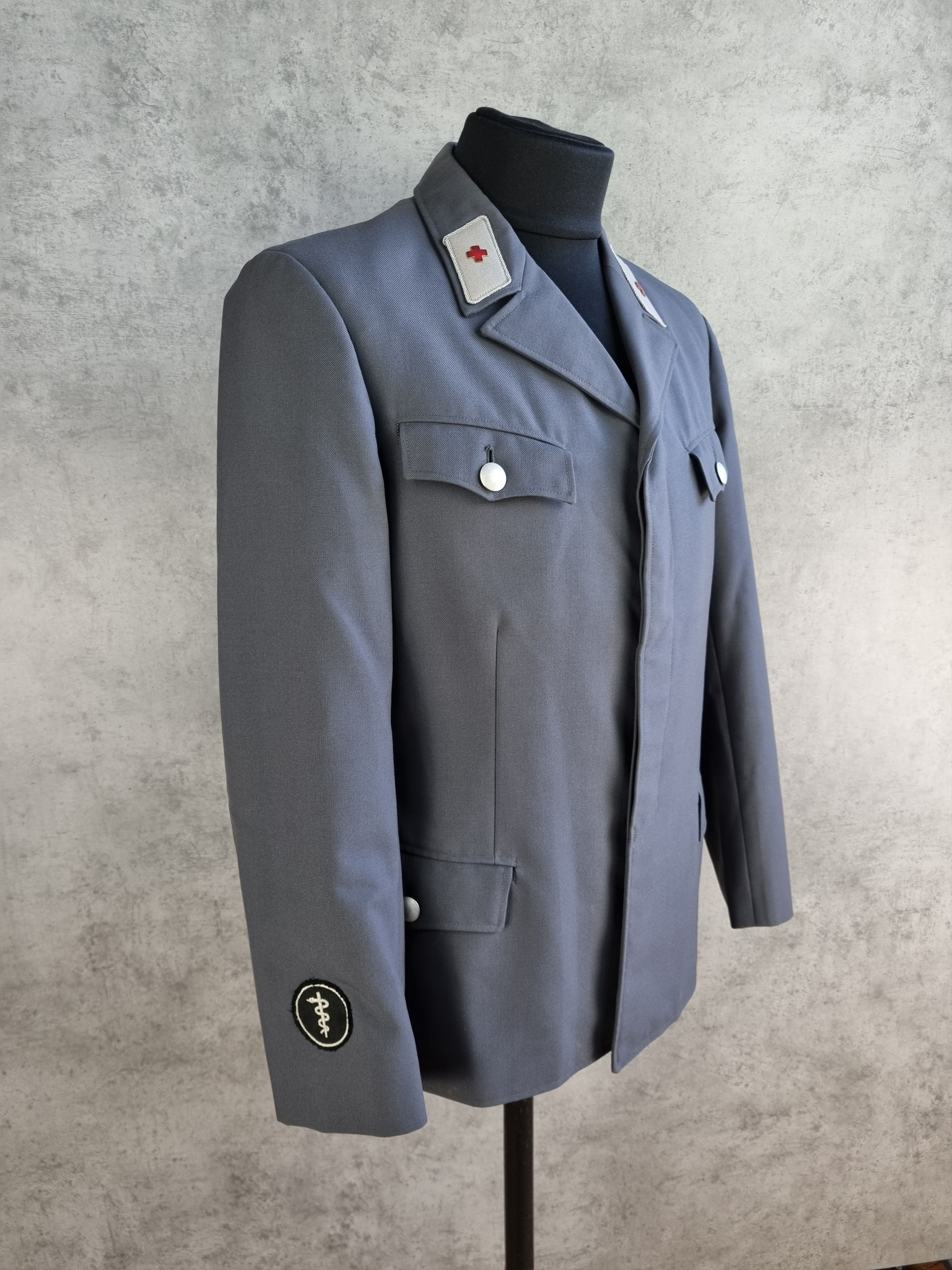 Other Vintage German Army Medical Uniform Officer Jacket Size US M / EU 48-50 / 2 - 9 Thumbnail