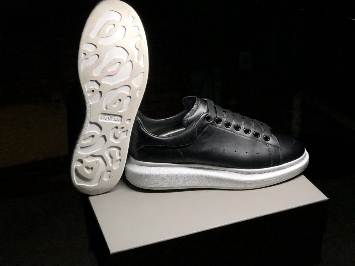 Alexander McQueen Alexander McQueen Oversized Larry Sneakers Size US 12 / EU 45 - 8 Thumbnail