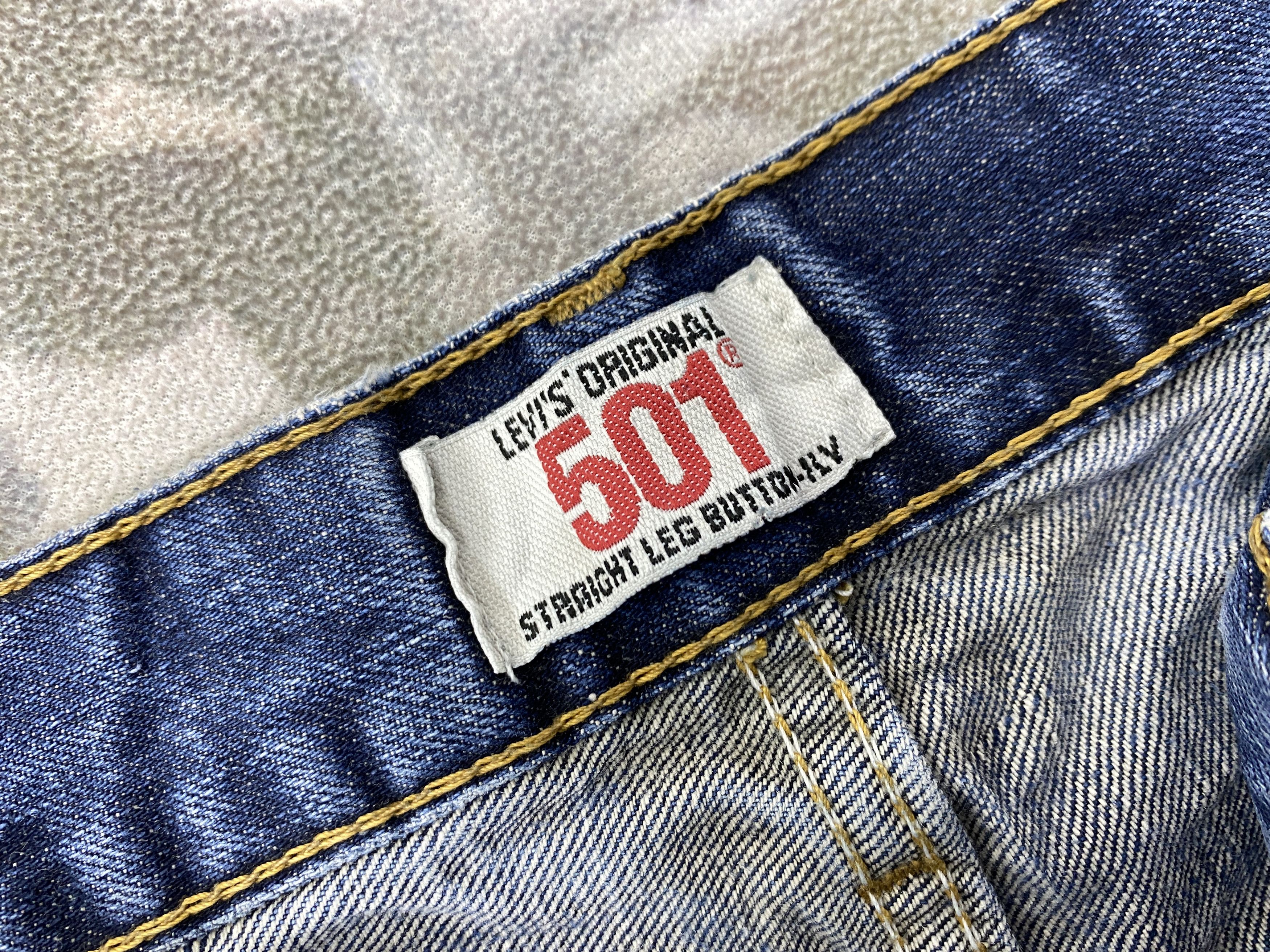 Levi's Wash Blue Vintage Levi's 501 Jeans 35x29.5 Denim - JN1590 Size US 35 - 7 Thumbnail