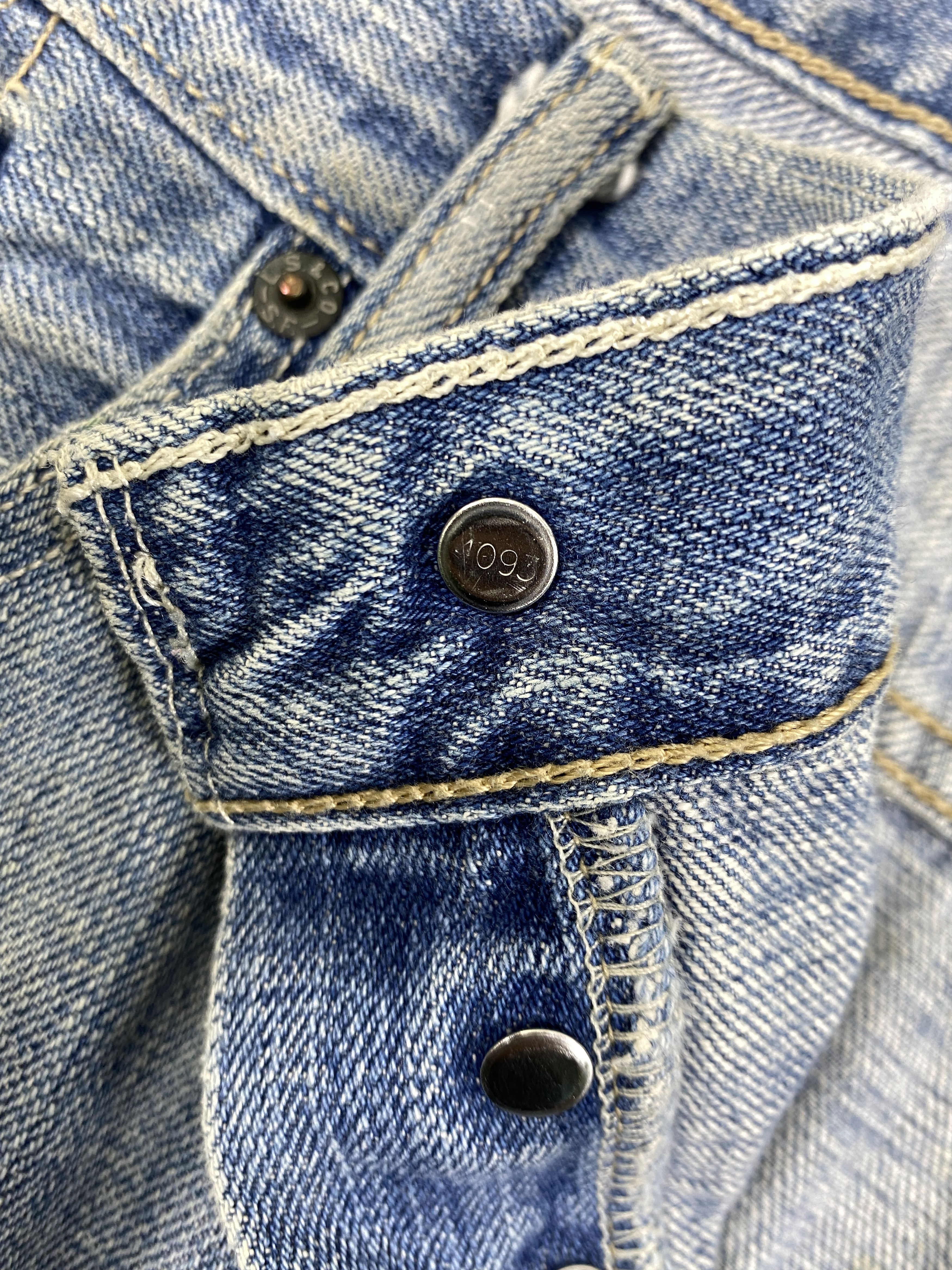Levi's Wash Blue Vintage Levi's 501 Jeans 39x31 Denim - JN1597 Size US 39 - 6 Thumbnail