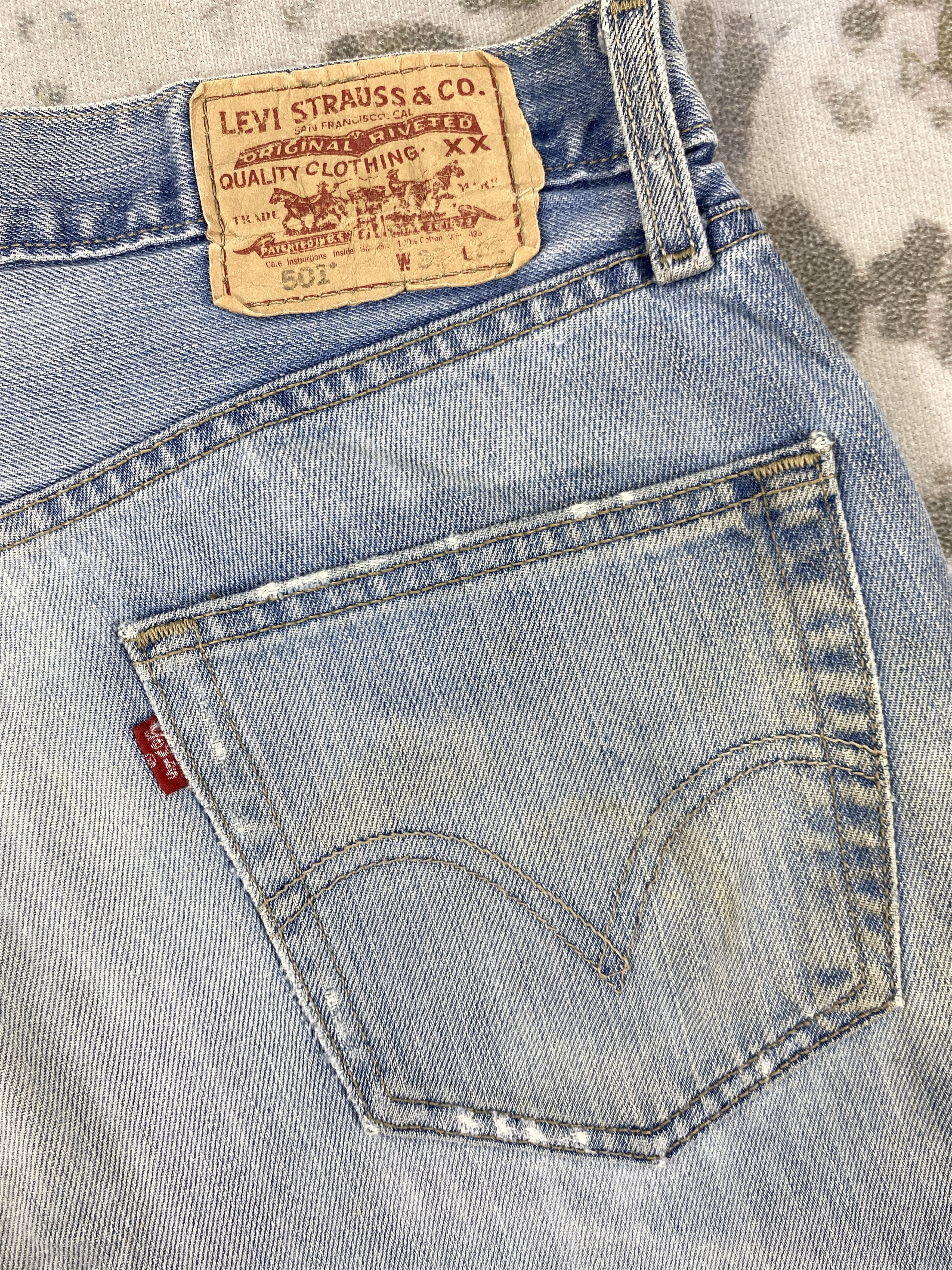 Levi's Blue Wash Vintage Levi's 501 Jeans 35x30.5 Denim - JN1603 Size US 35 - 12 Thumbnail