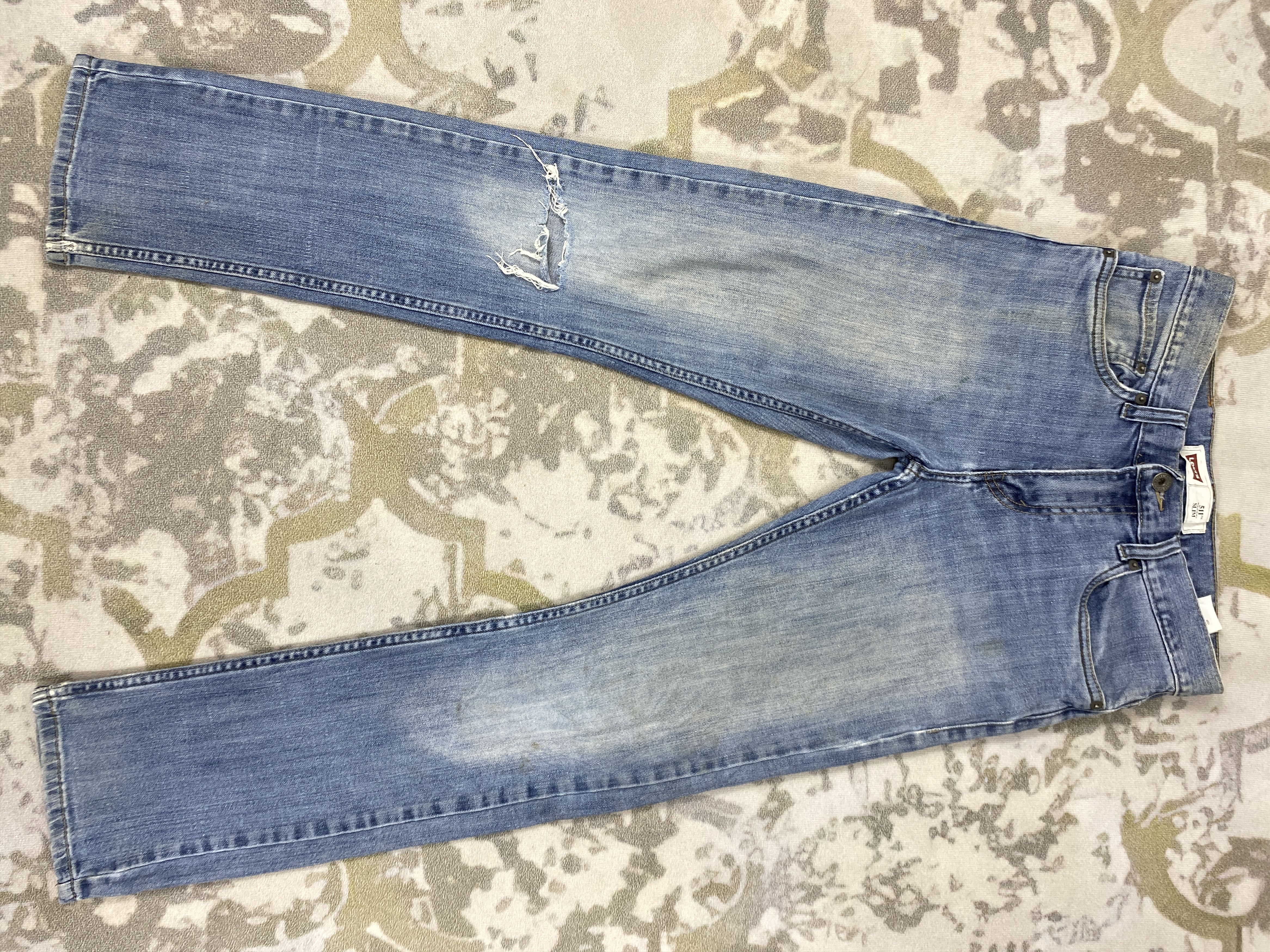 Light Wash Levi's 511 Denim Jeans 28x28 - SJ162