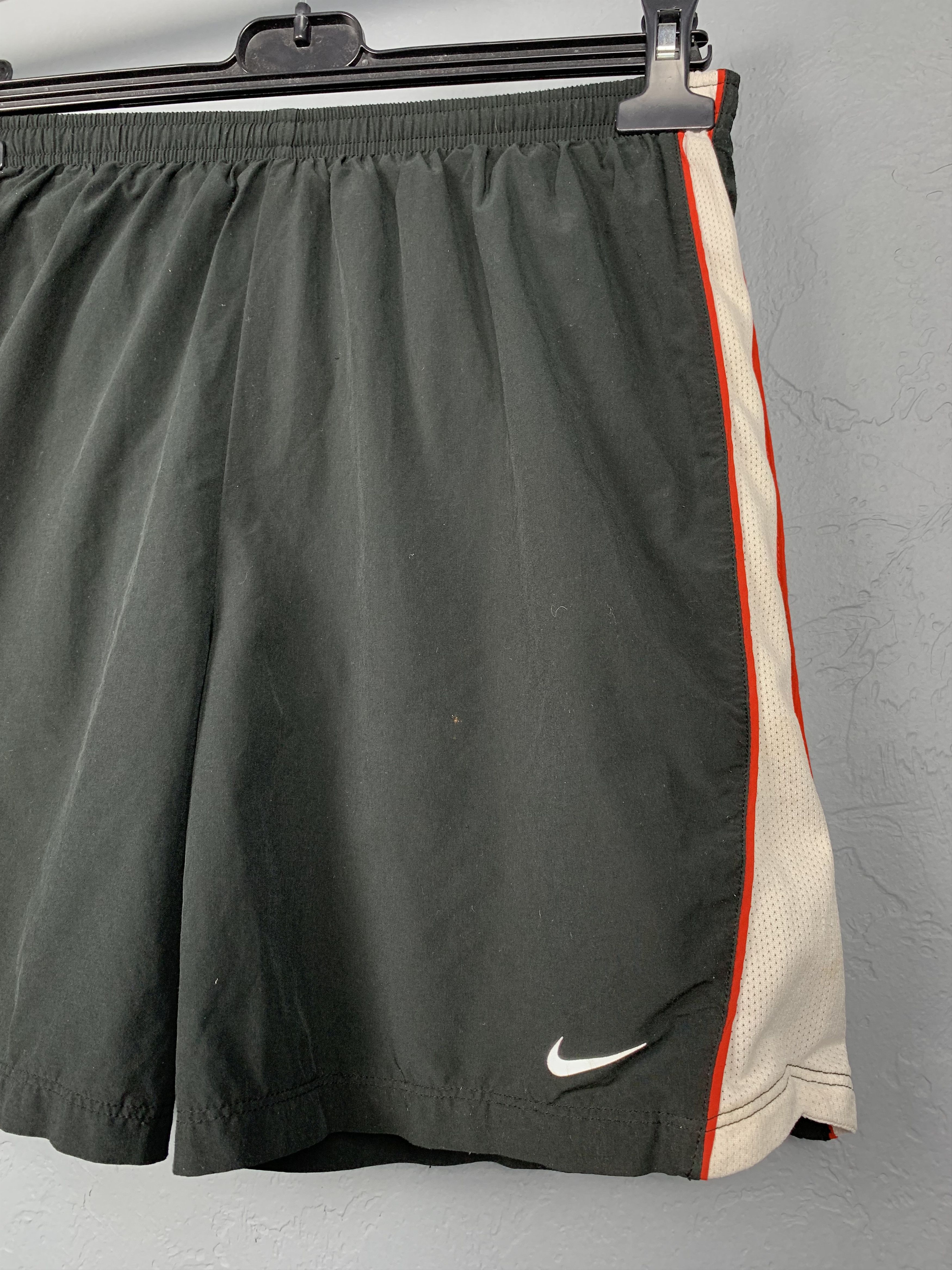 Nike Nike 90s Vintage Nylon Swoosh Mens Shorts Size US 30 / EU 46 - 2 Thumbnail