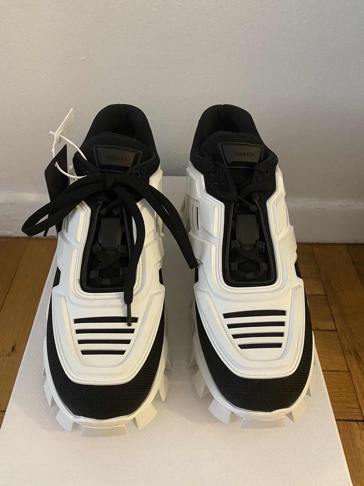 Prada Prada Cloudbust Thunder Sneakers in Black and White Size US 8.5 / EU 41-42 - 5 Thumbnail
