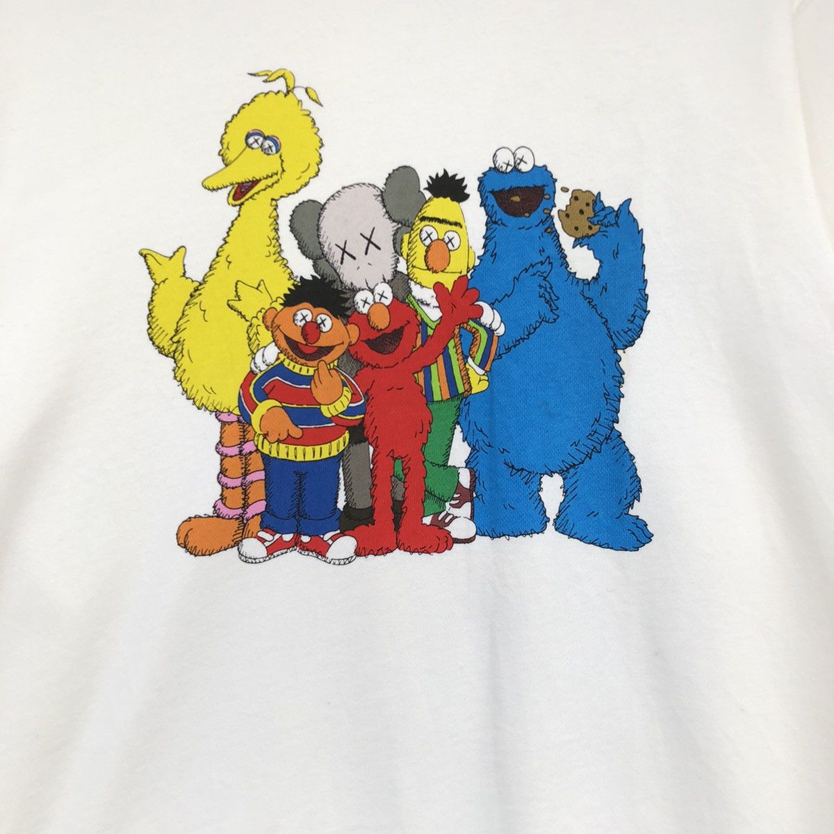 Kaws Kaws X Sesame Street Crewneck Size S / US 4 / IT 40 - 2 Thumbnail