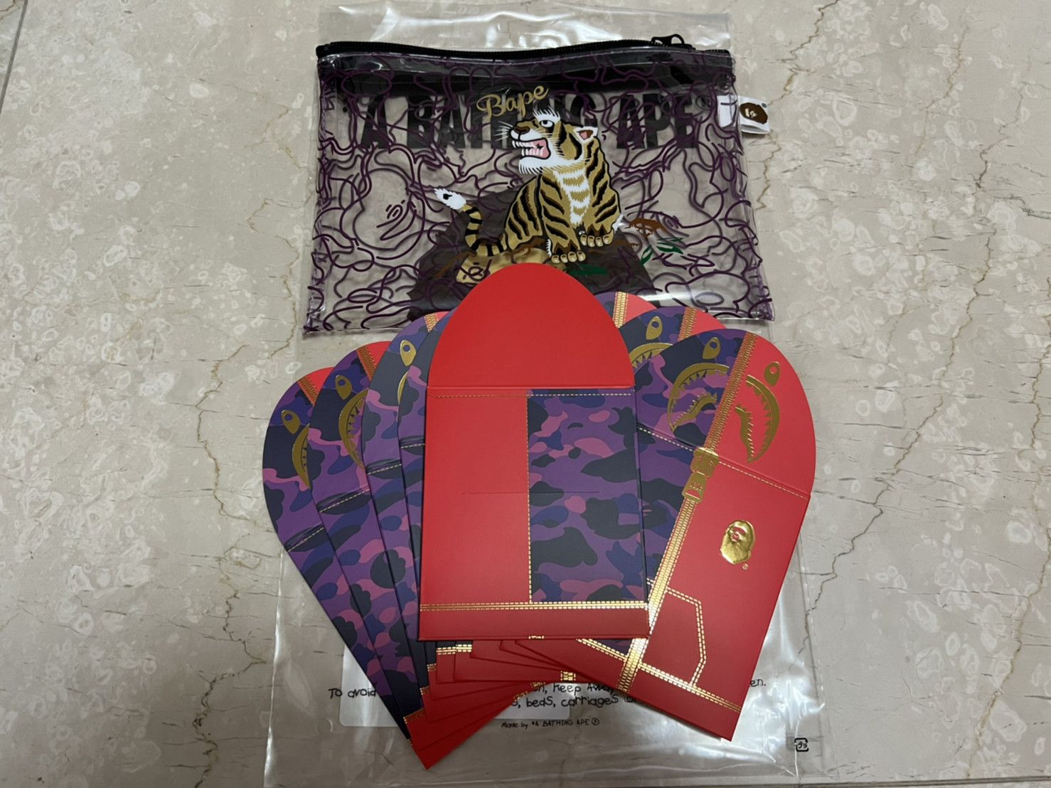Bape Bape year of the tiger pouch & red envelope (1 set of 10) Size ONE SIZE - 7 Thumbnail