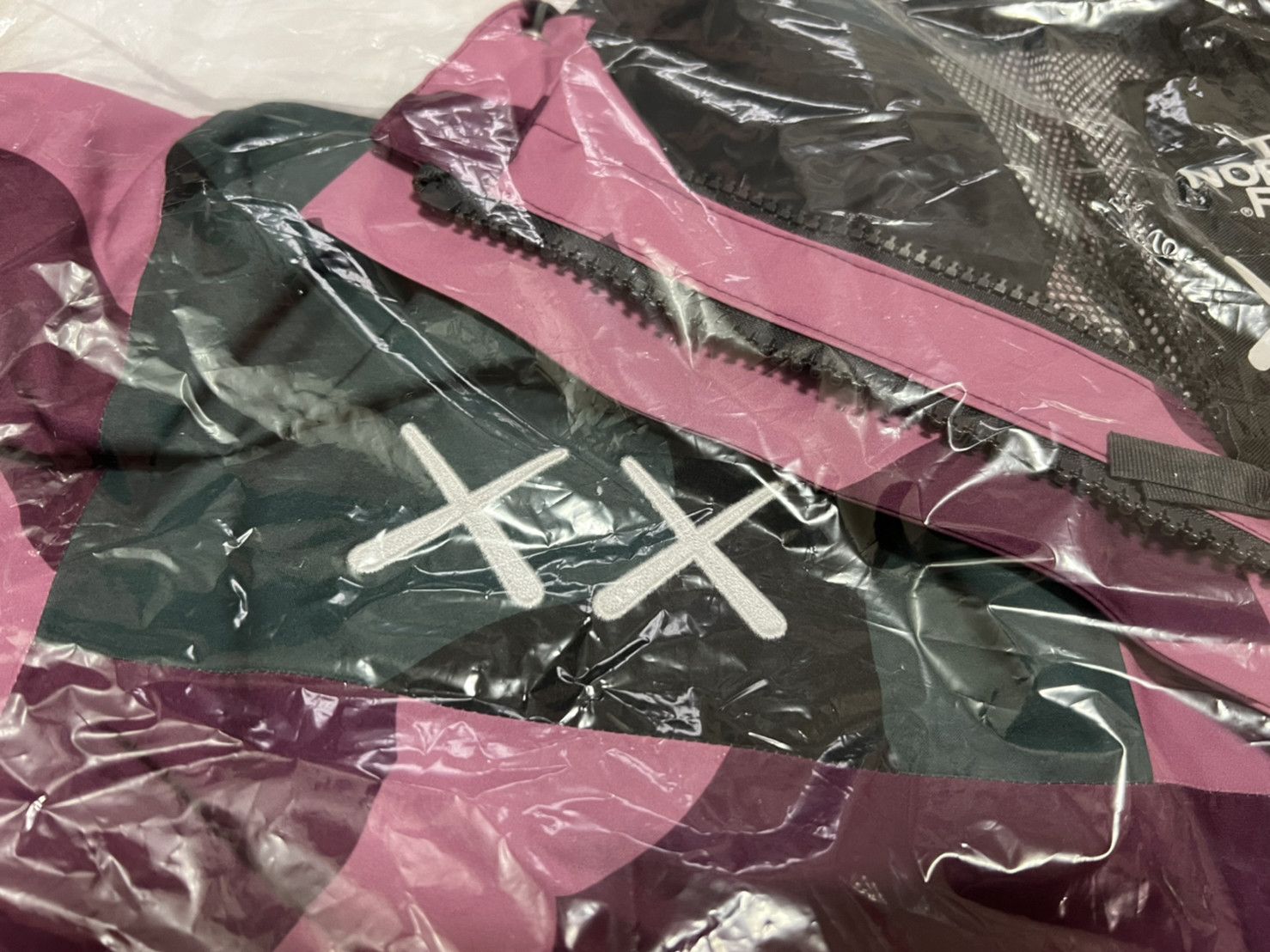 Kaws × The North Face KAWS x The North Face Mountain Parka Jacket Purple/Green Size US M / EU 48-50 / 2 - 8 Thumbnail