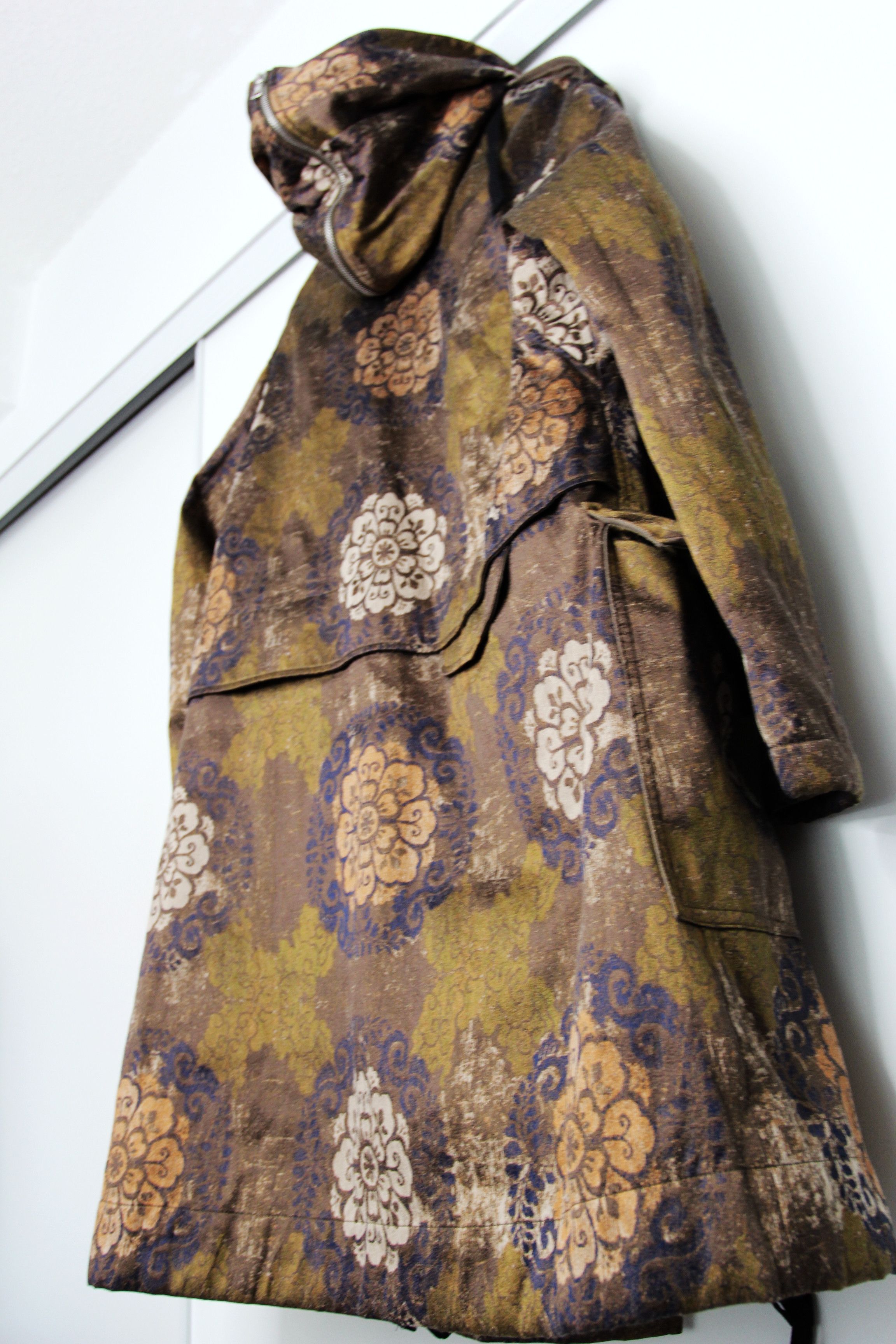 Dries Van Noten AW13 DRIES VAN NOTEN PRINTED COAT L Size US L / EU 52-54 / 3 - 8 Thumbnail