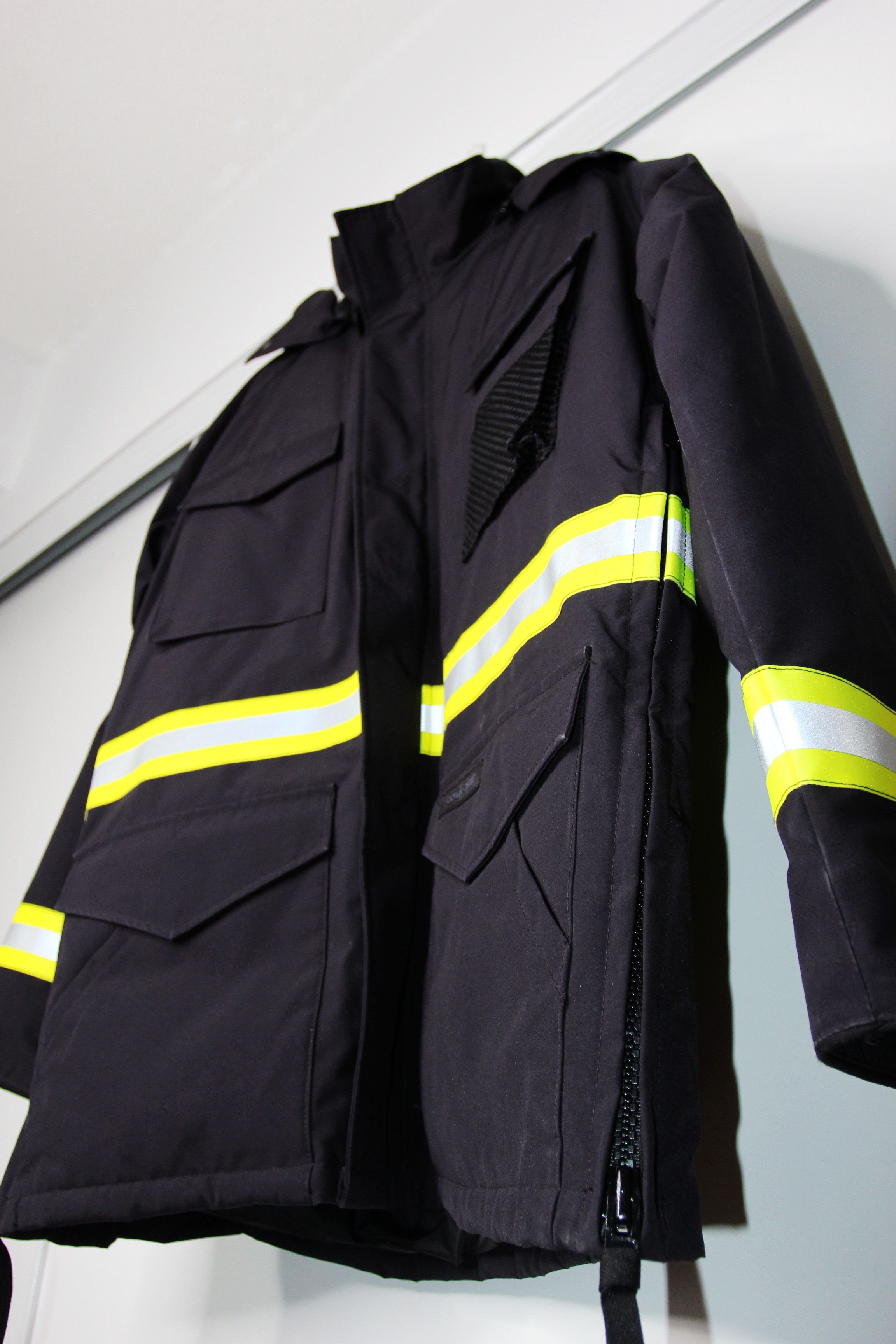 Junya Watanabe AW18 JUNYA WATANABE x CANADA GOOSE FIREMAN JACKET M Size US M / EU 48-50 / 2 - 9 Thumbnail