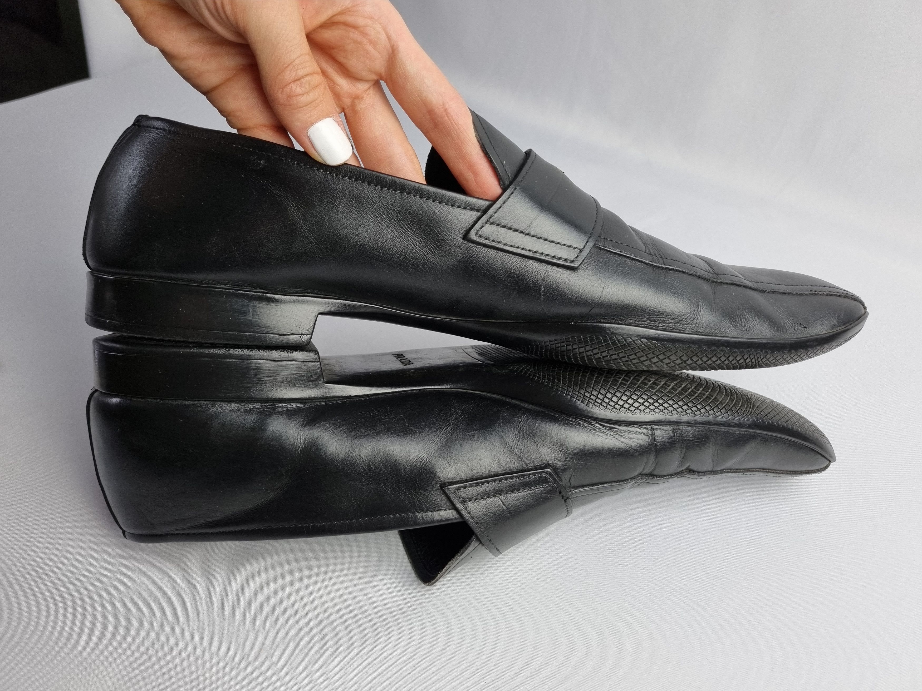 Leather × Prada × Vintage Prada Luxury Leather Shoes with metallic Logo Size US 11 / EU 44 - 13 Thumbnail