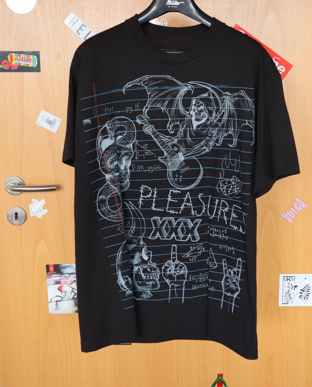 Pleasures Pleasures Homework Tee Size US L / EU 52-54 / 3 - 1 Thumbnail