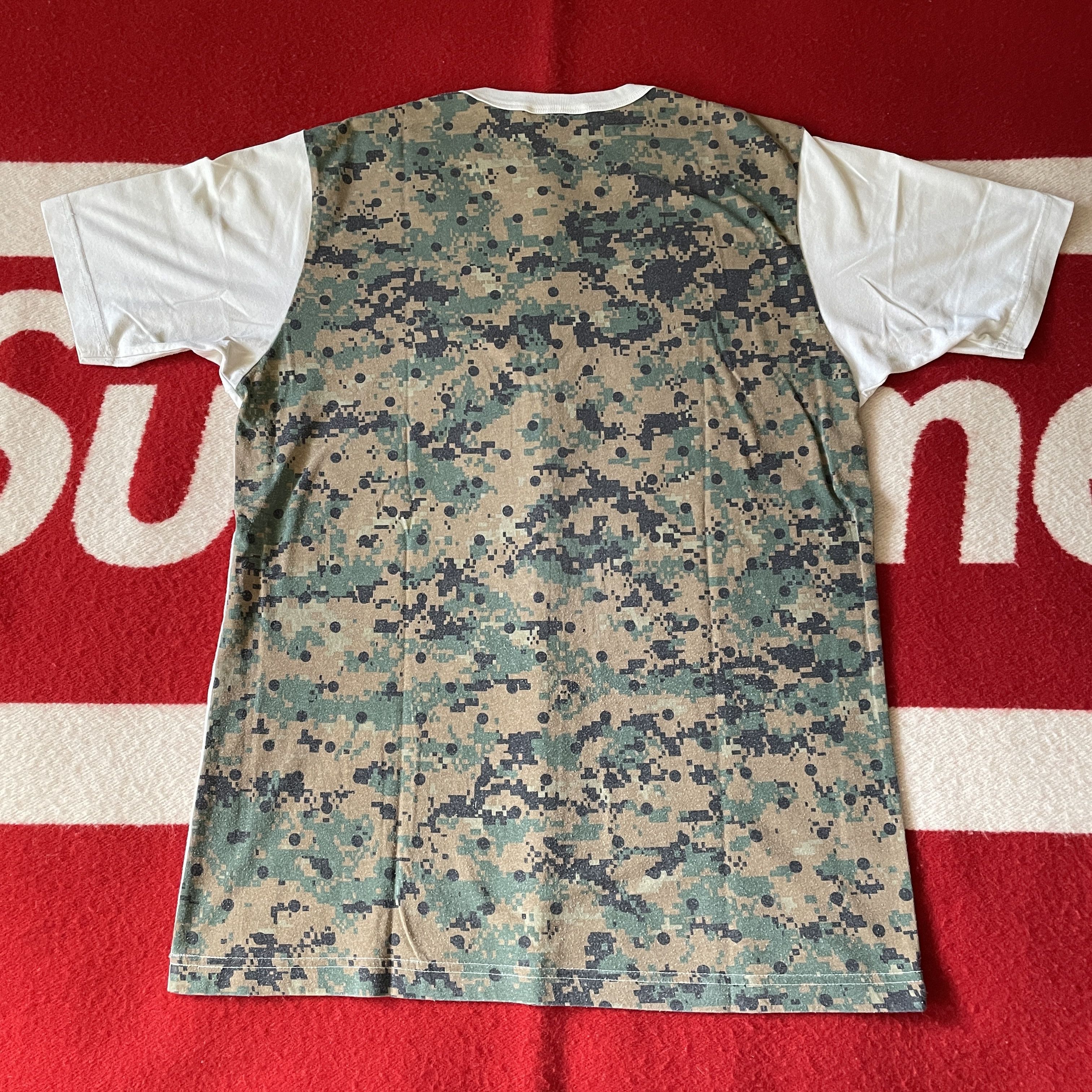 Comme des Garcons SHIRT × Supreme Supreme x CDG Pt 2 Digital Camo Box Logo Tee Shirt SS13 2013 Size US M / EU 48-50 / 2 - 3 Thumbnail