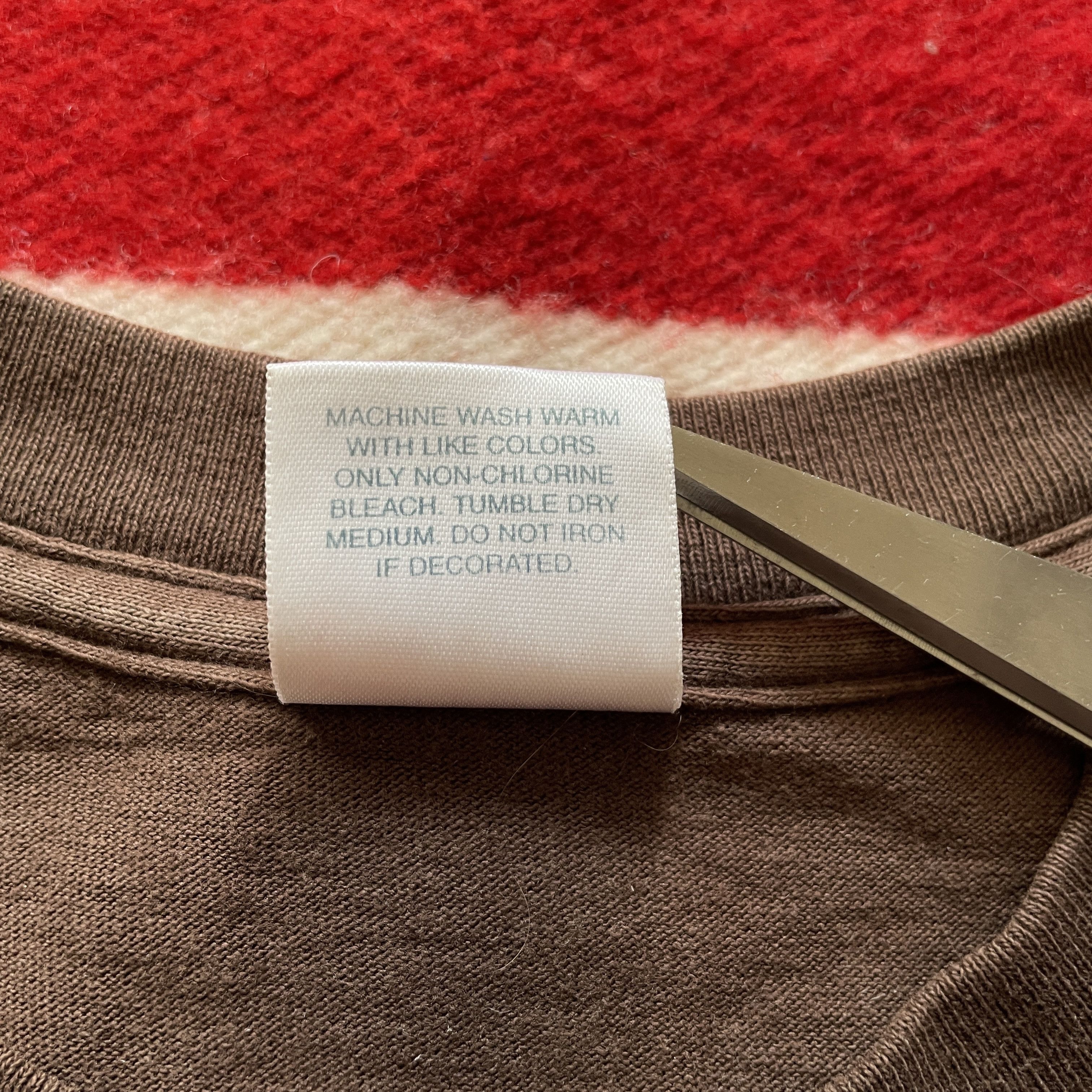 Supreme Supreme - Patriot 9/11 Box Logo Tee Shirt 2001-02 BROWN SZ M Size US M / EU 48-50 / 2 - 9 Thumbnail