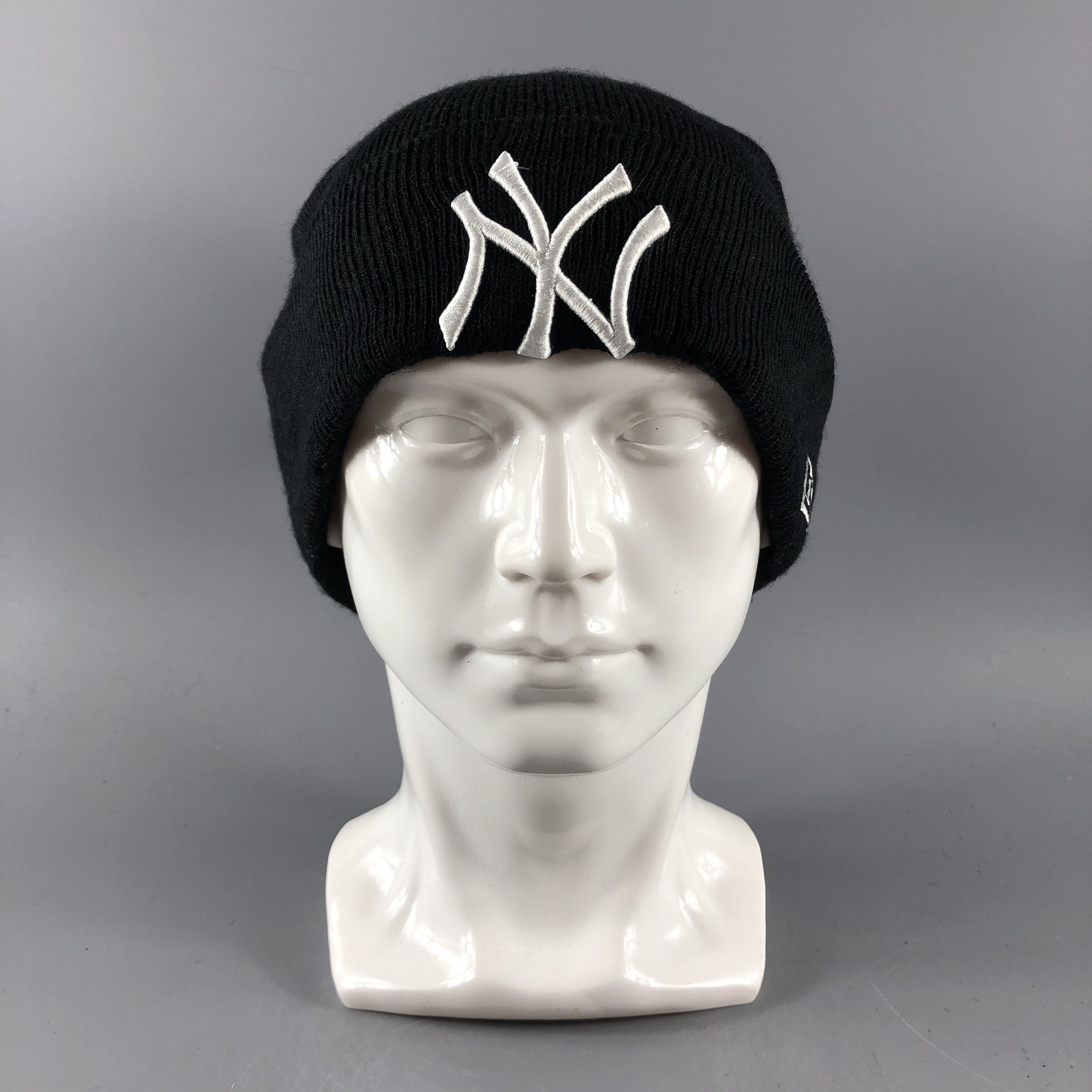 image of New York Yankees x Vintage New Era New York Yankess Hat Mlb Beanie Snow Cap B820, Men's