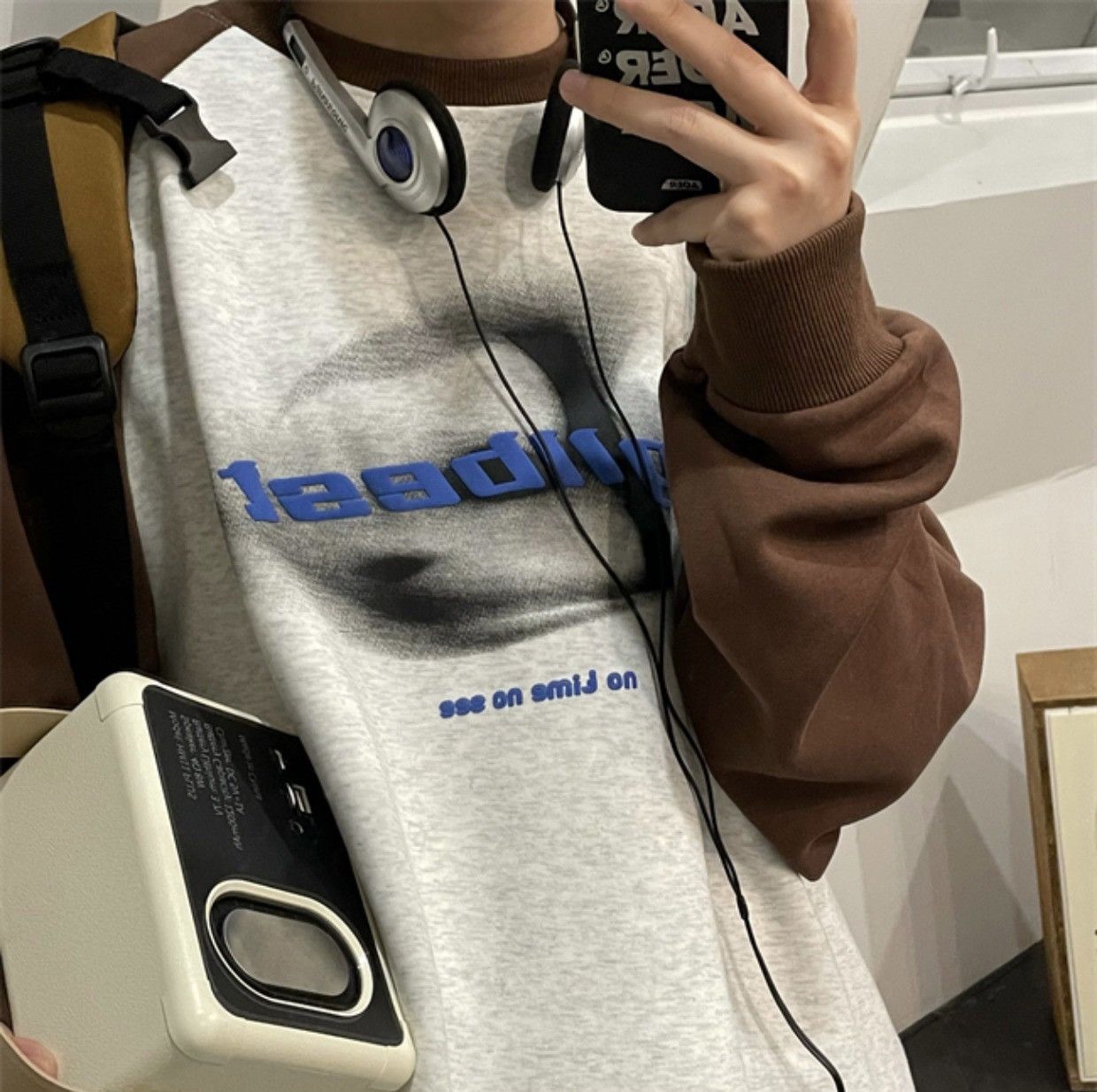 Japanese Brand ❤️Printed spliced long sleeved hoodie Size US L / EU 52-54 / 3 - 4 Thumbnail