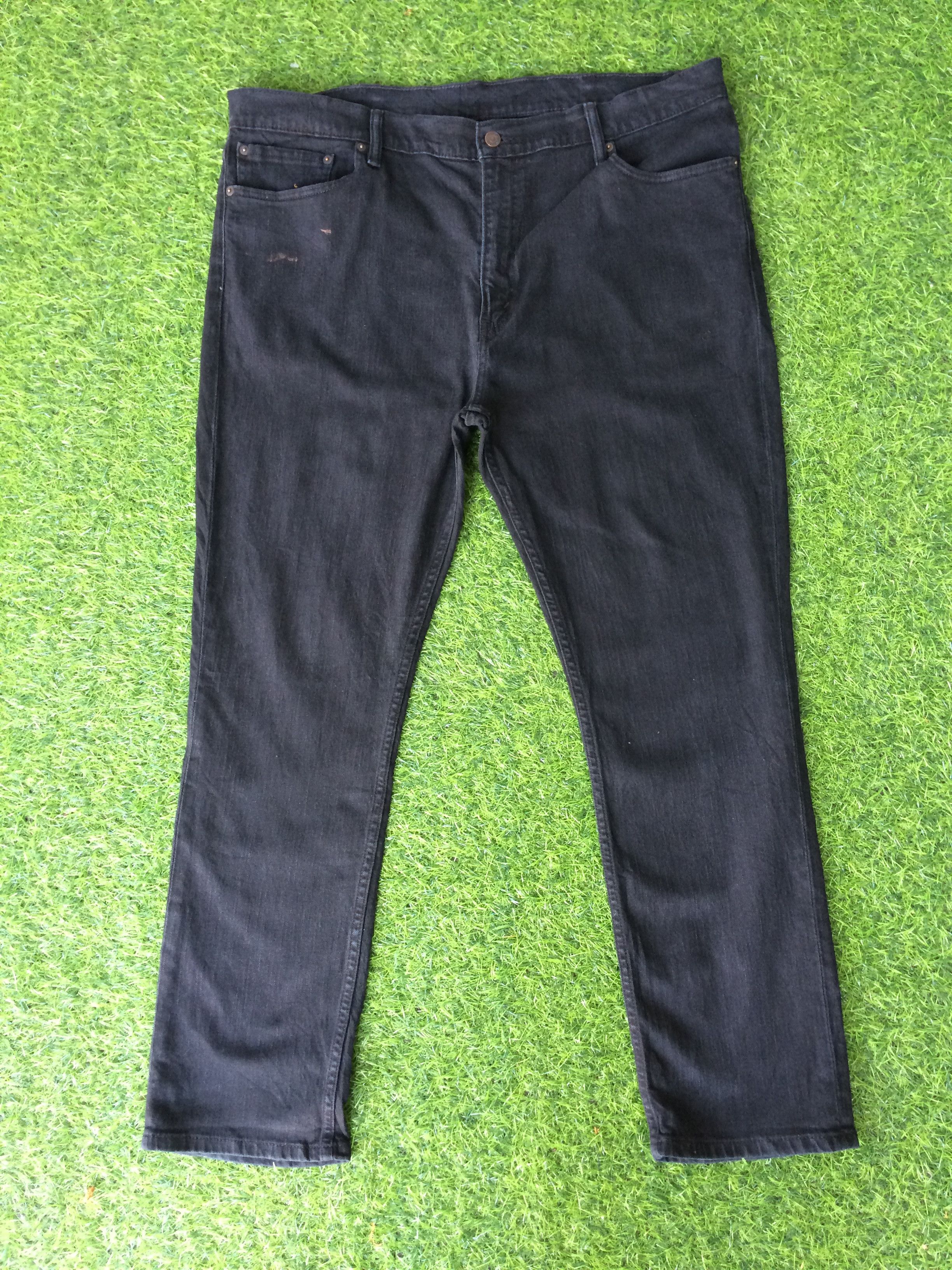 Distressed Black Levis 511 Stretch Jeans B-478