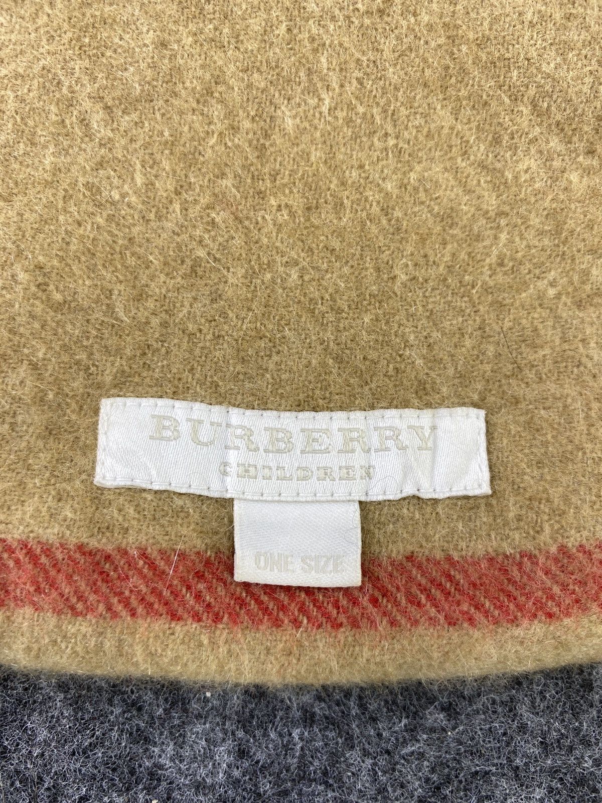 Burberry Burberry Children Scarf/Muffler/neckwear -T078 Size ONE SIZE - 5 Thumbnail