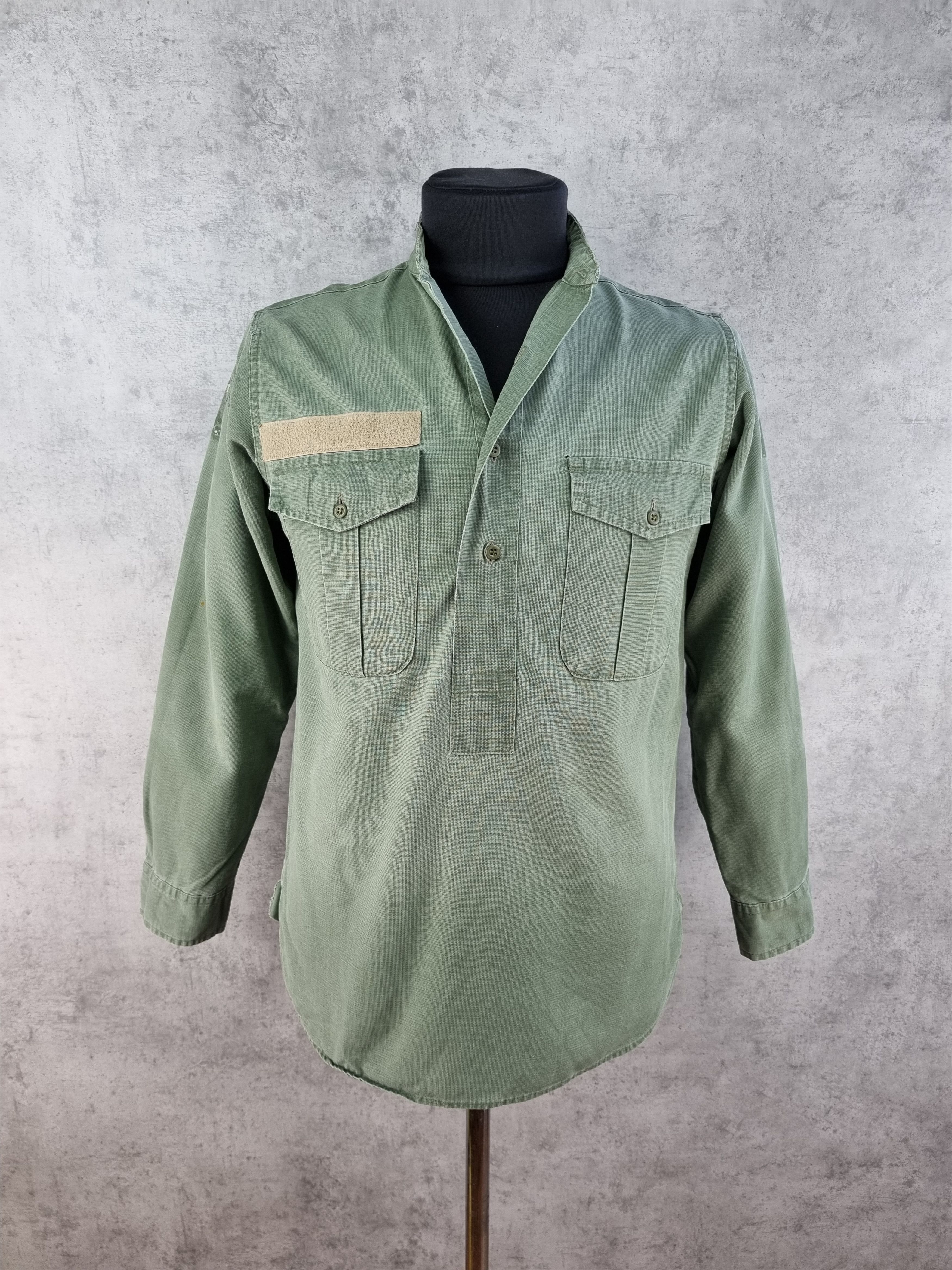 Vintage 60s Asian Army Military Shirt Vietnam era Size US M / EU 48-50 / 2 - 5 Thumbnail