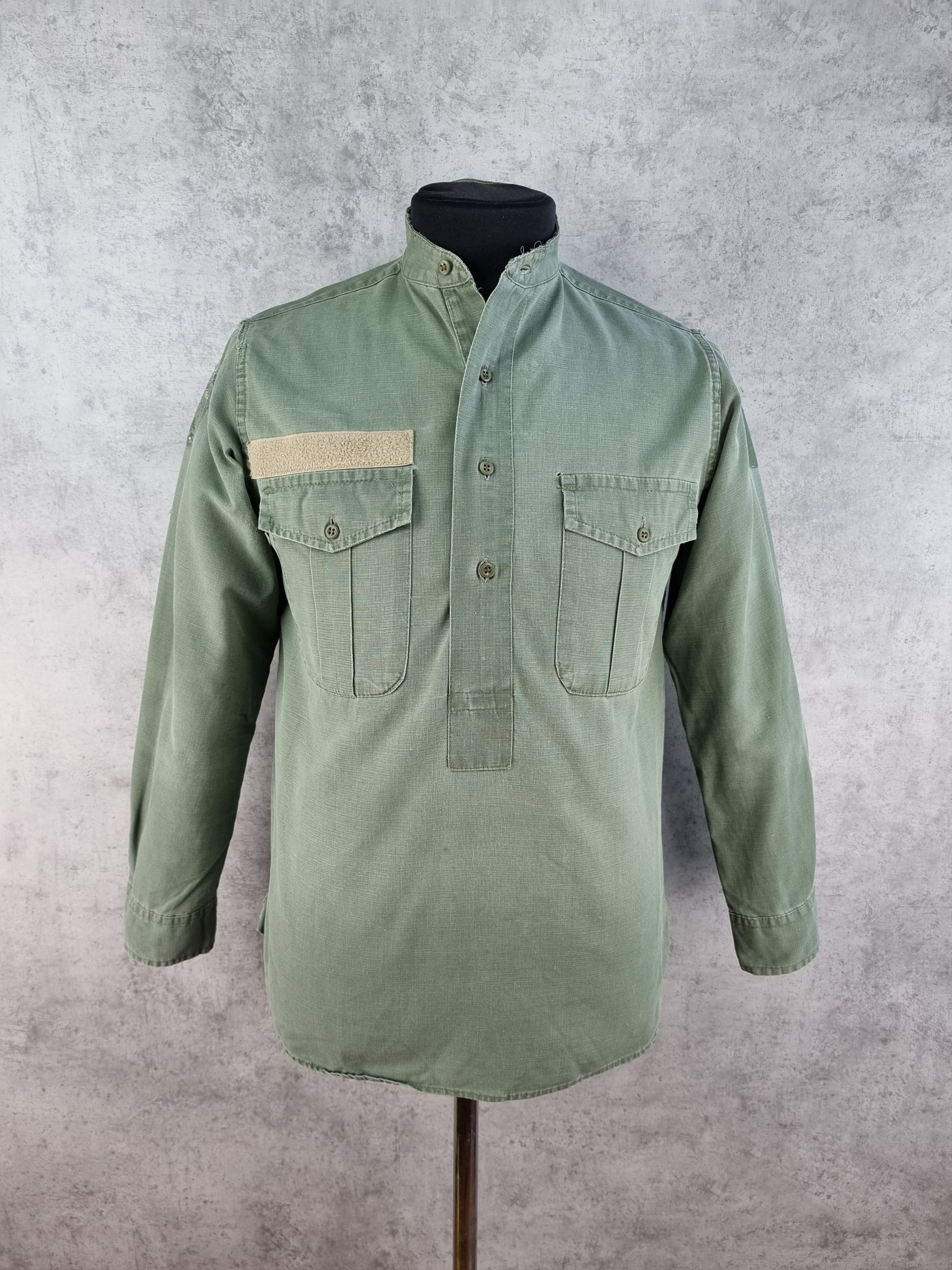 Vintage 60s Asian Army Military Shirt Vietnam era Size US M / EU 48-50 / 2 - 3 Thumbnail