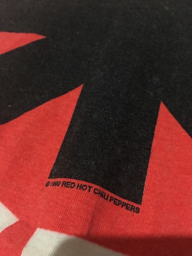 Giant Band Tees × Vintage Vintage 90s Red Hot Chili Pappers Size US XL / EU 56 / 4 - 5 Thumbnail