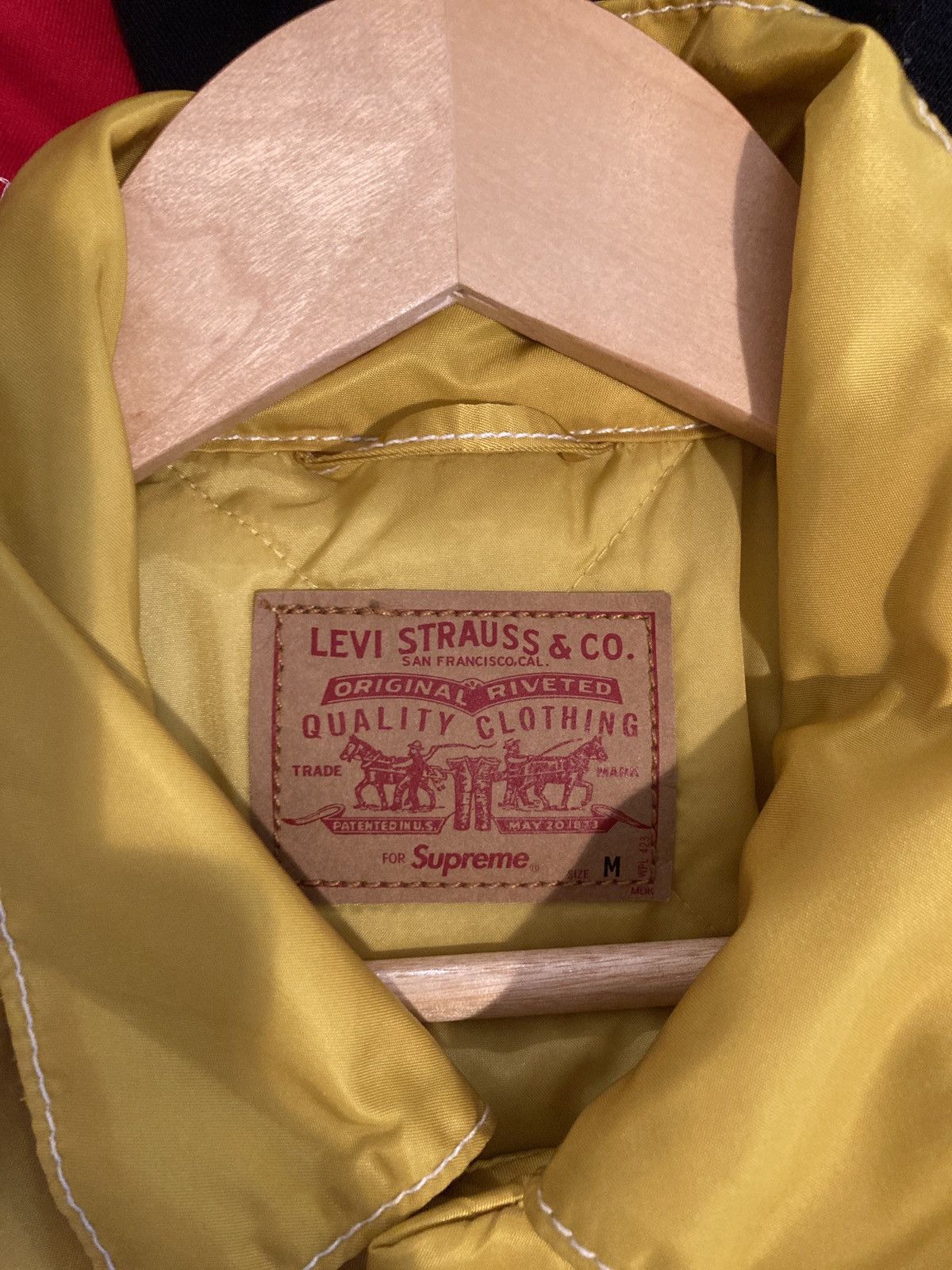 Levi's × Supreme Supreme Levi’s yellow jacket Size US M / EU 48-50 / 2 - 4 Thumbnail
