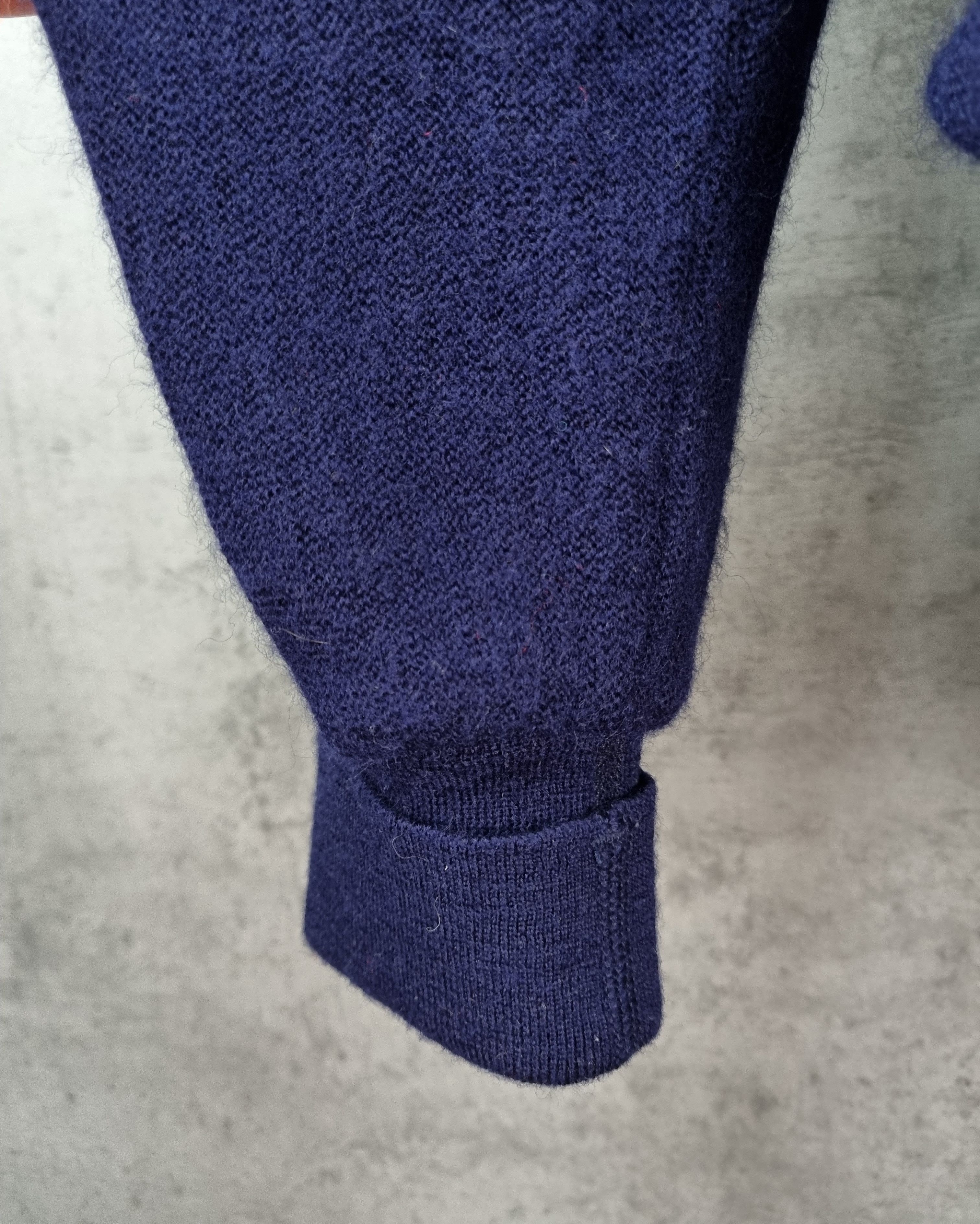 Lacoste 90s Lacoste Chemise Wool Navy Cardigan Size US S / EU 44-46 / 1 - 11 Thumbnail