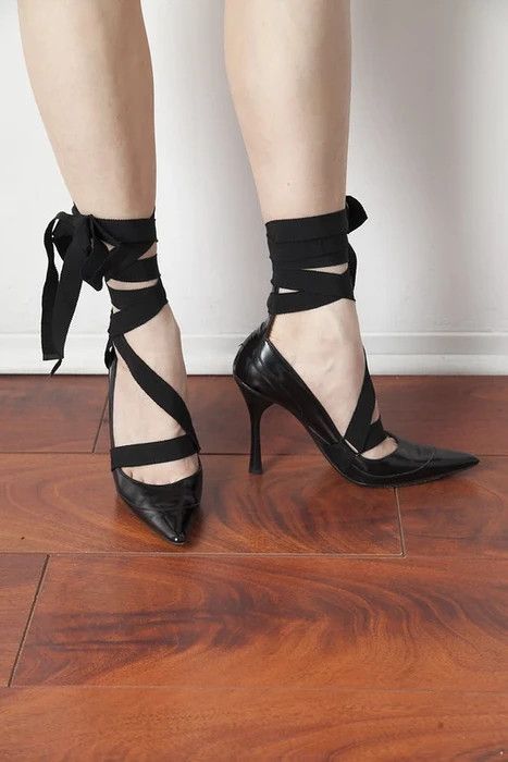 Gucci SS02 ribbon heels Size US 7 / IT 37 - 6 Thumbnail