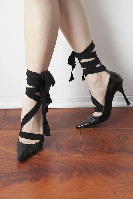 Gucci SS02 ribbon heels Size US 7 / IT 37 - 4 Thumbnail
